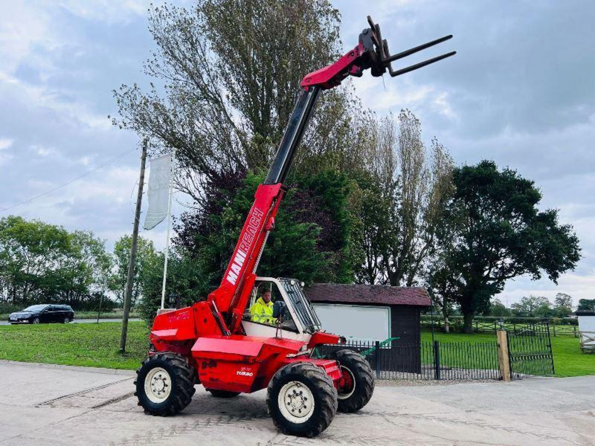 MANITOU MLT626 4WD TELEHANDLER C/W PALLET TINES - Bild 15 aus 17