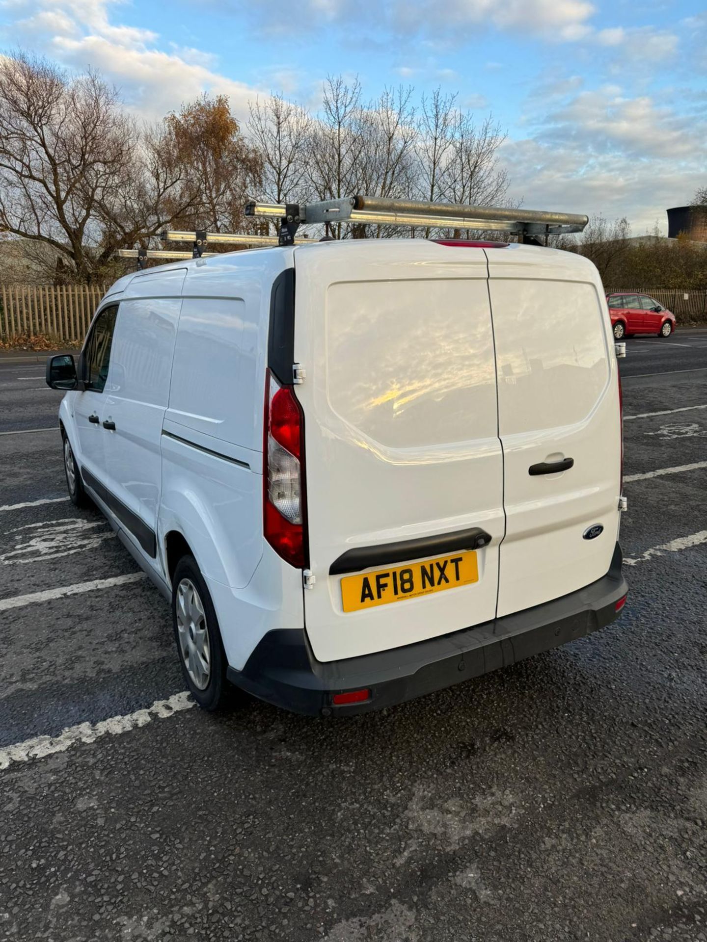 2018 18 FORD TRANSIT CONNECT TREND PAENL VAN - 128K MILES - EURO 6 - 3 SEATS - LWB - ROOF RACK. - Image 4 of 11