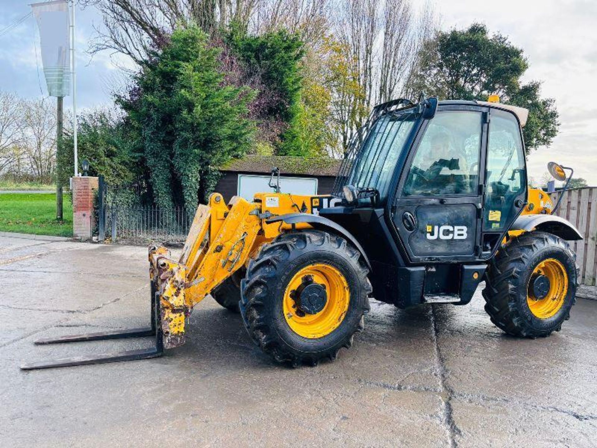 JCB 531-70 4WD TURBO TELEHANDLER *YEAR 2013* C/W PALLET TINES - Bild 2 aus 18