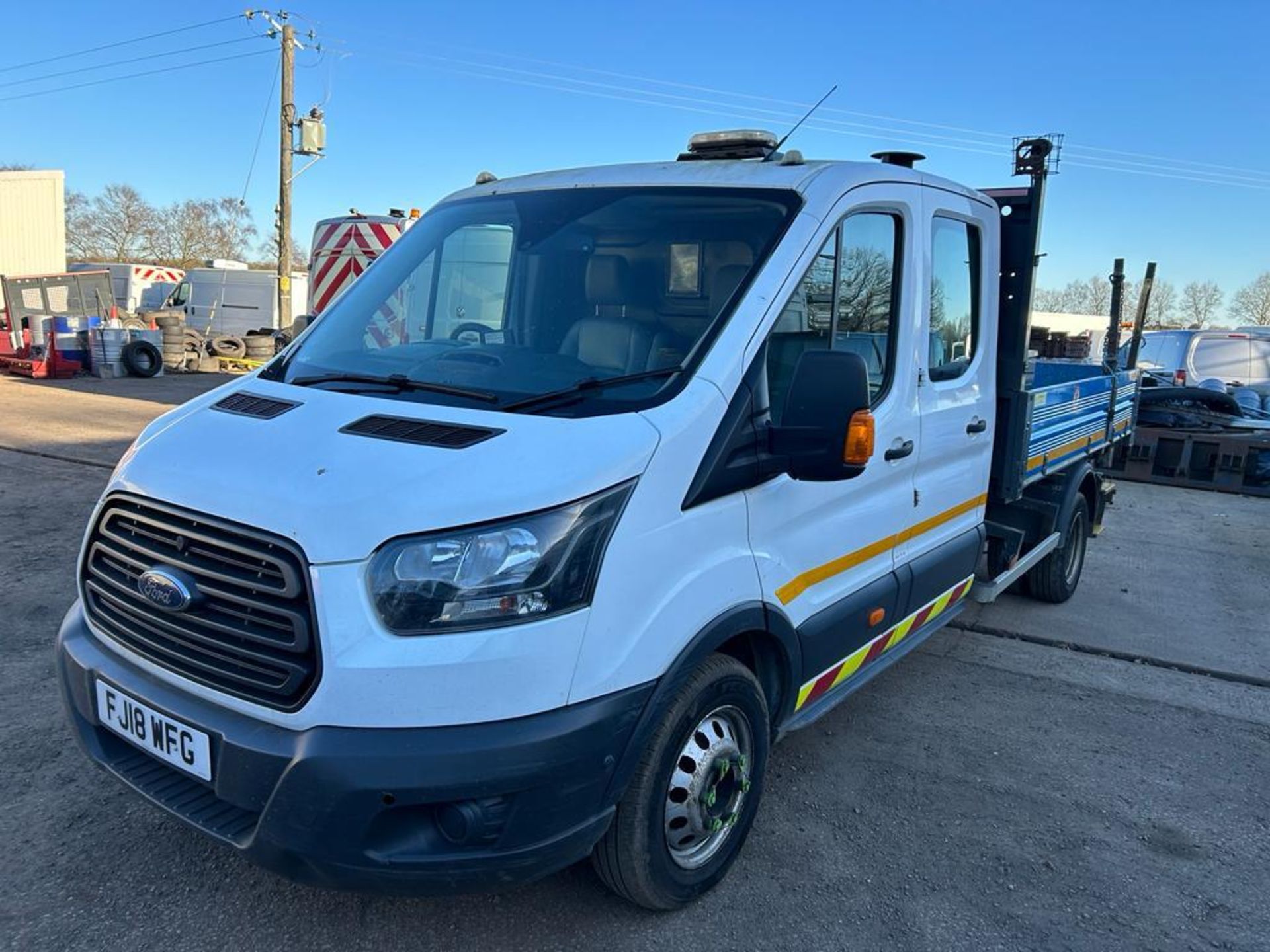 2018 18 FORD TRANSIT 470 TIPPER - 90K MILES - 4.7 TON GROSS - 3 SEATS - RARE TIPPER - TOWBAR  - Image 6 of 11