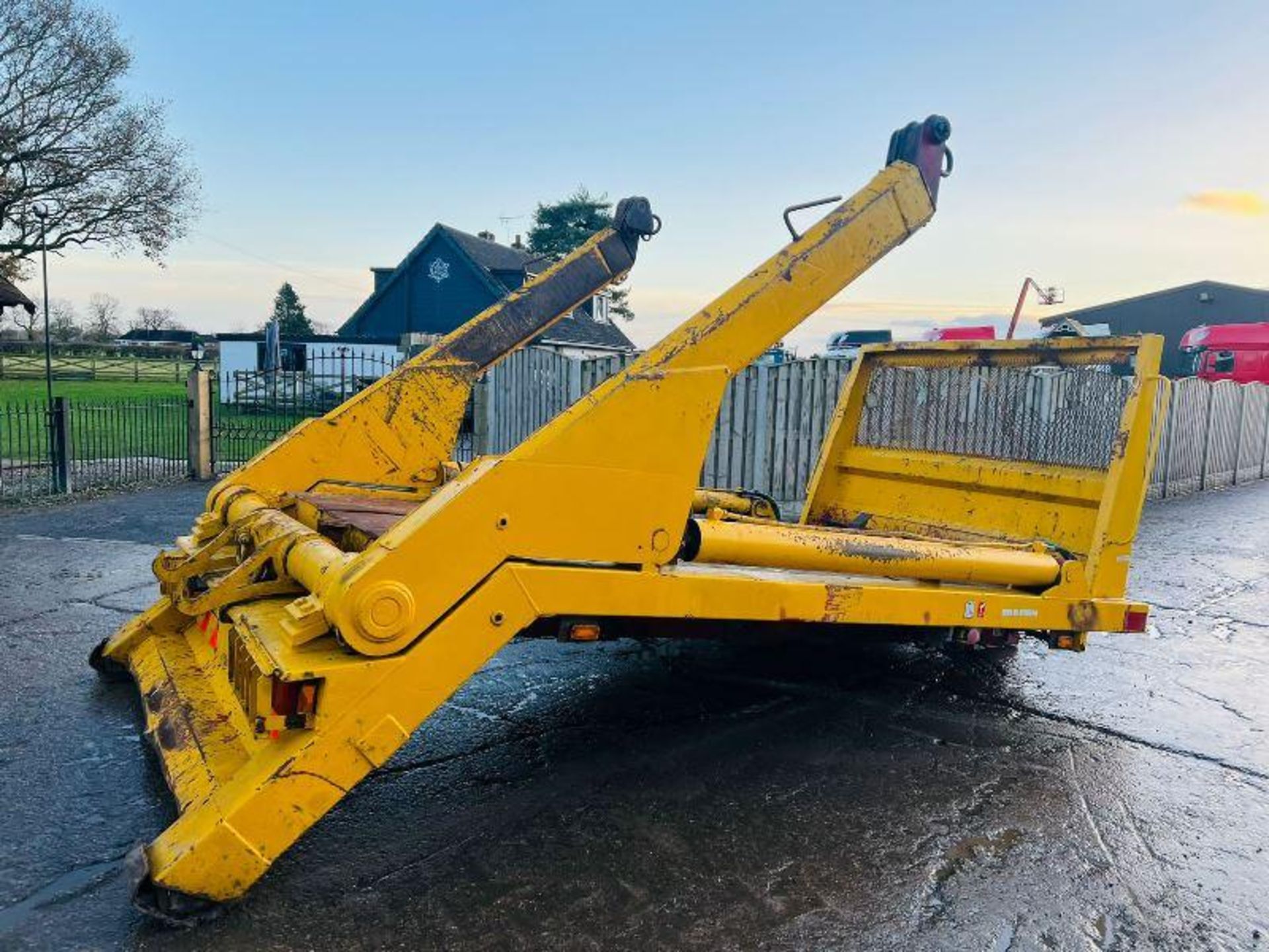 SKIP LIFTING GEAR TO SUIT LORRY - Bild 9 aus 12