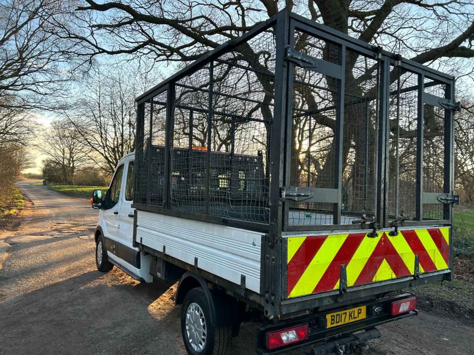 2017 17 FORD TRANSIT CREW CAB CAGED TIPPER - 66K MILES - 7 SEATS - EURO 6 - Image 8 of 15