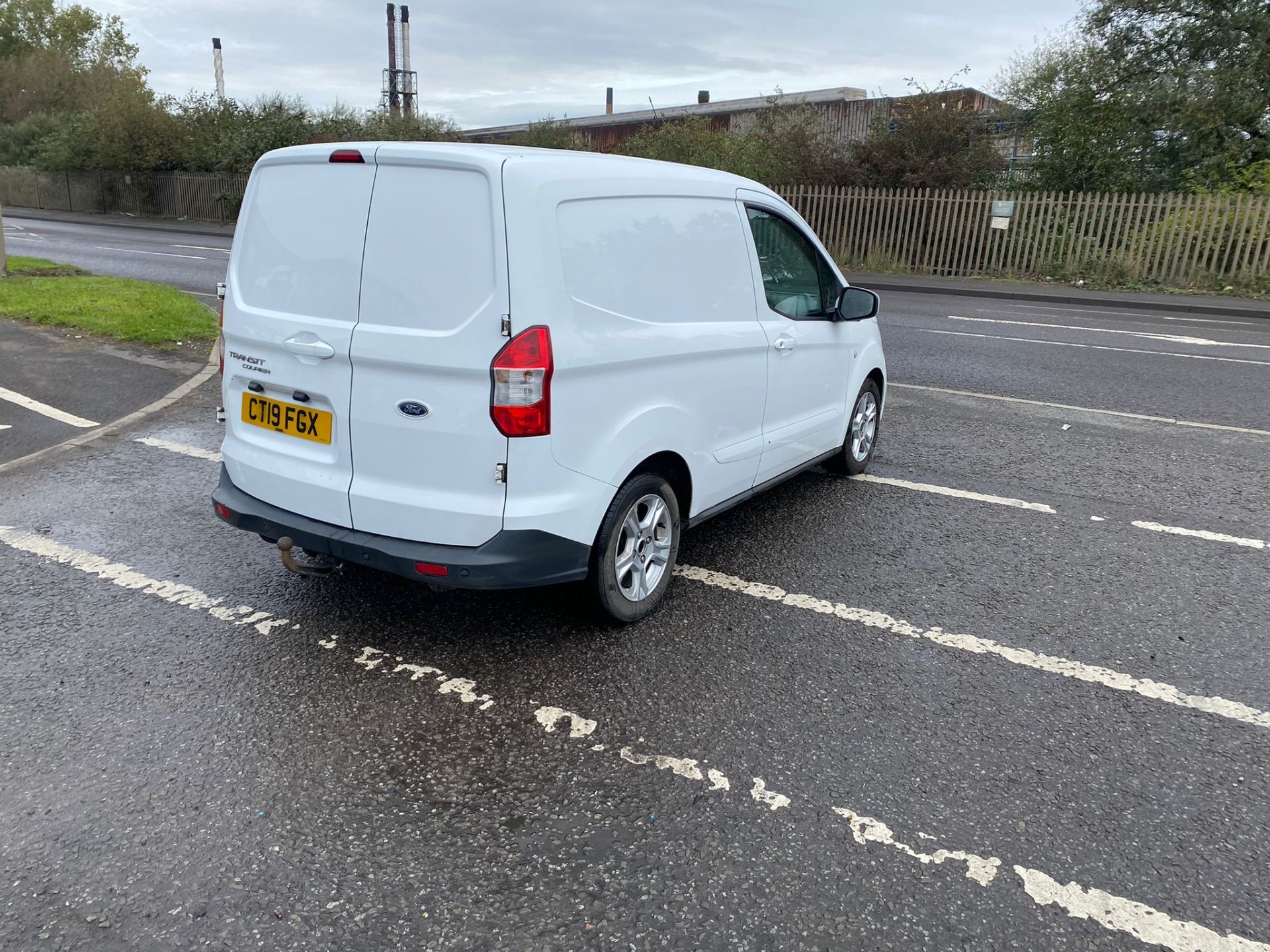 2019 19 FORD TRANSIT COURIER LIMITED PANEL VAN - ALLOY WHEELS - AIR CON - EURO 6. - Bild 7 aus 10