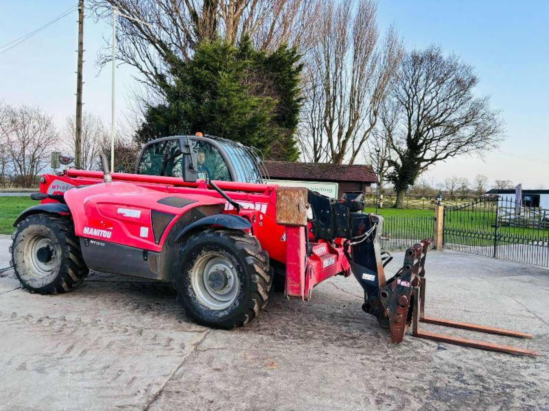 MANITOU MT1840 4WD TELEHANDLER *18 METER REACH* C/W PALLET TINES 