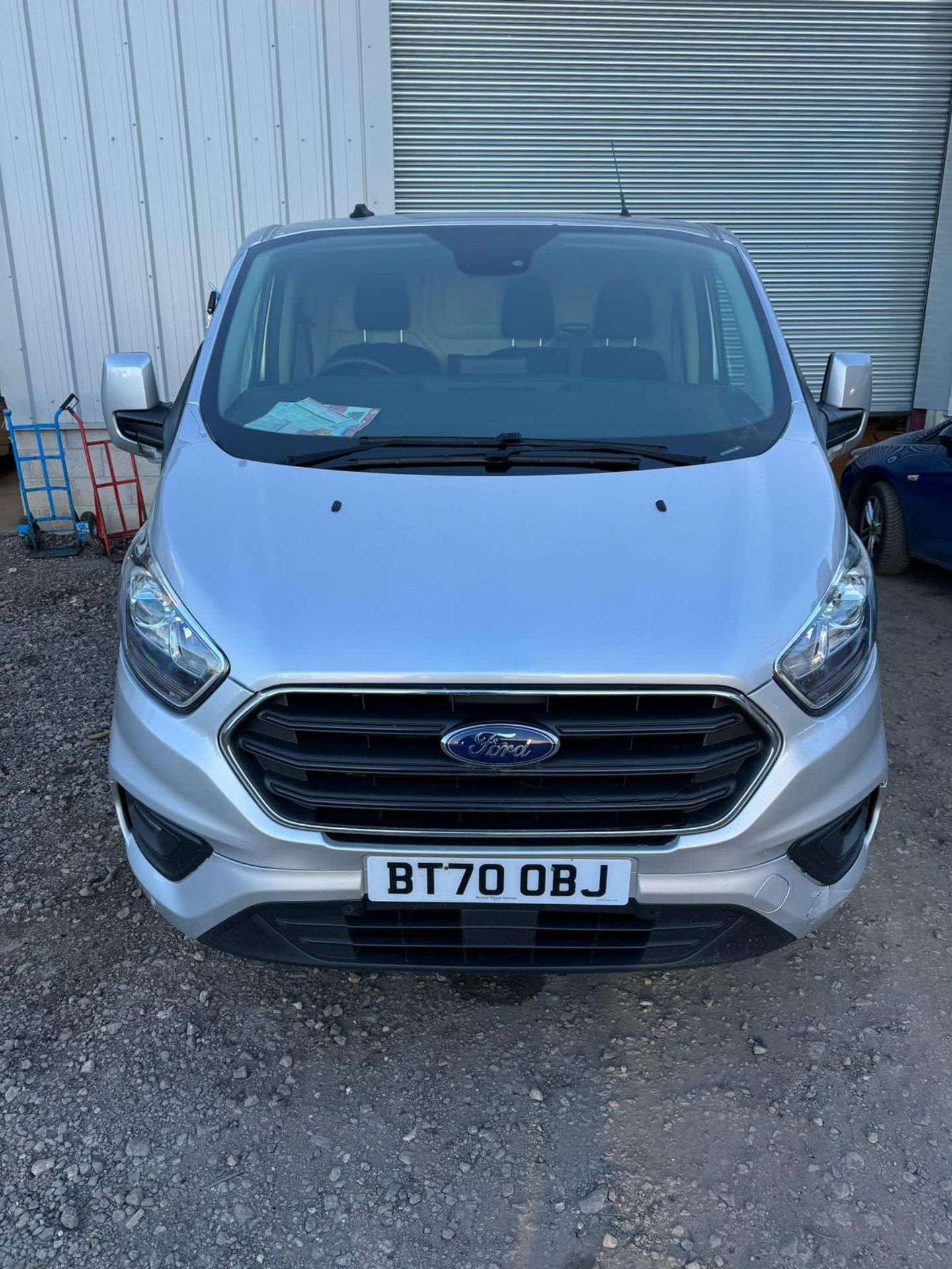 2020 70 FORD TRANSIT CUSTOM LIMITED PANEL VAN - 53K MILES - AIR CON - PLY LINED - ALLOY WHEELS - Image 4 of 8