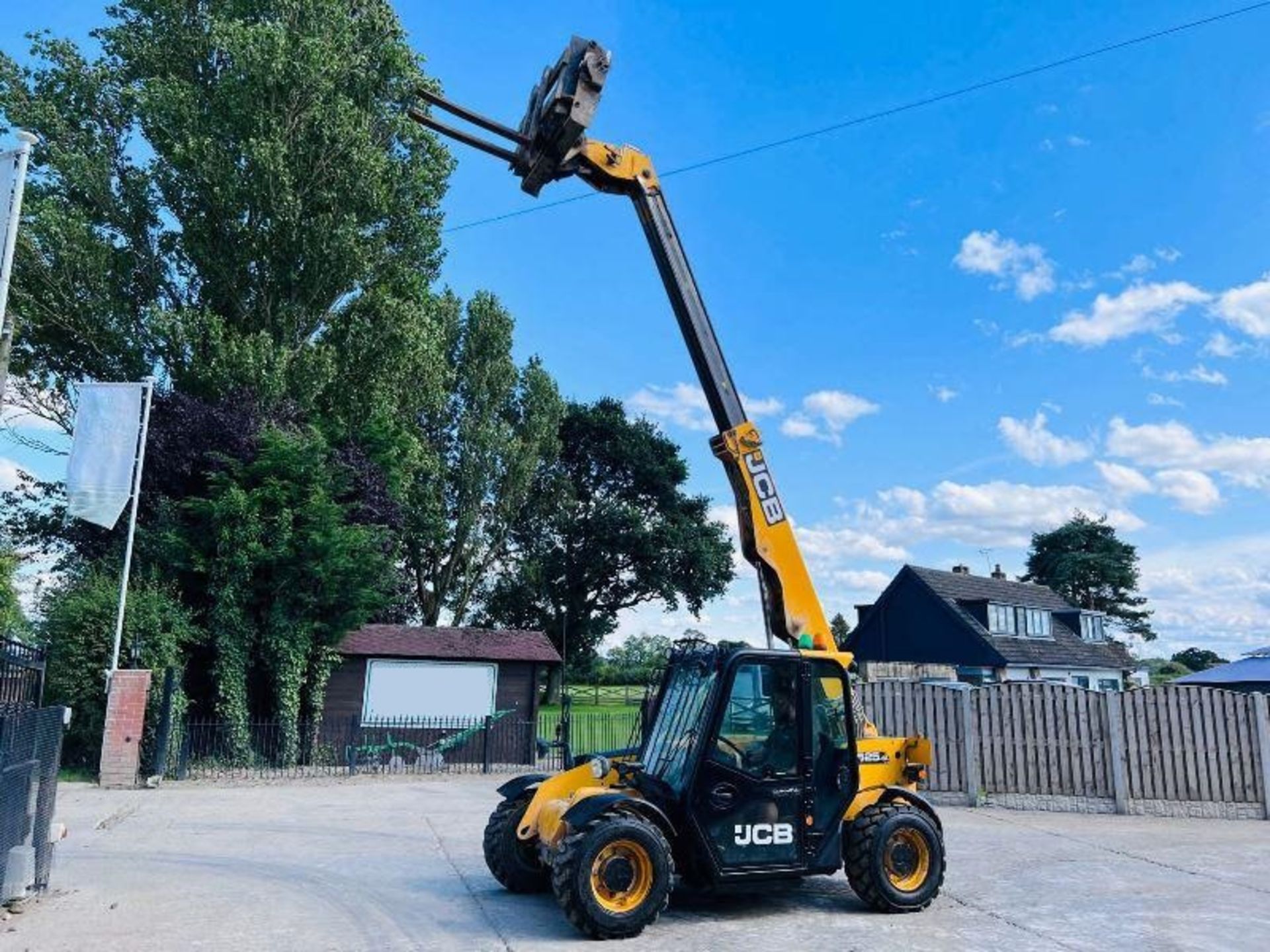 JCB 525-60 HI VIZ 4WD TELEHANDLER *YEAR 2015* - Bild 4 aus 12