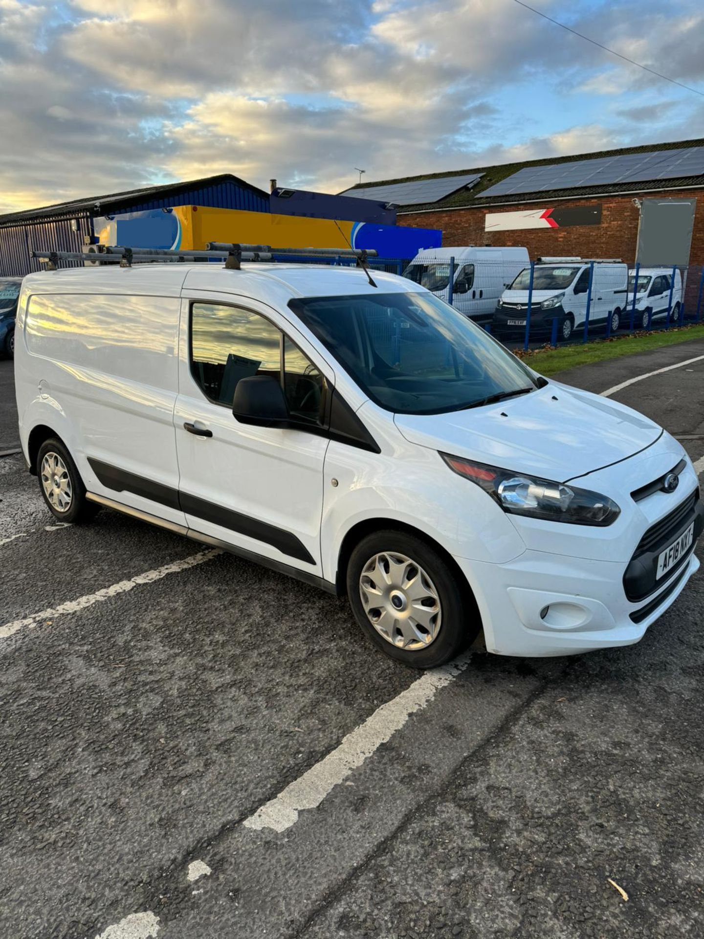 2018 18 FORD TRANSIT CONNECT TREND PAENL VAN - 128K MILES - EURO 6 - 3 SEATS - LWB - ROOF RACK.