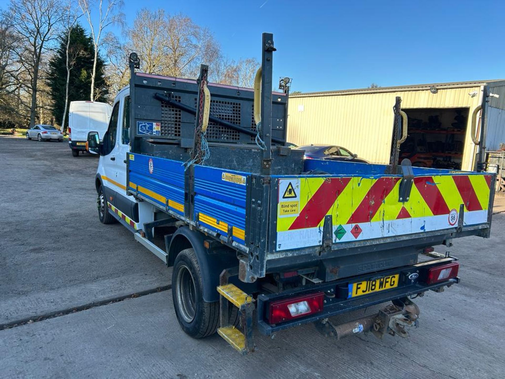 2018 18 FORD TRANSIT 470 TIPPER - 90K MILES - 4.7 TON GROSS - 3 SEATS - RARE TIPPER - TOWBAR  - Image 2 of 11