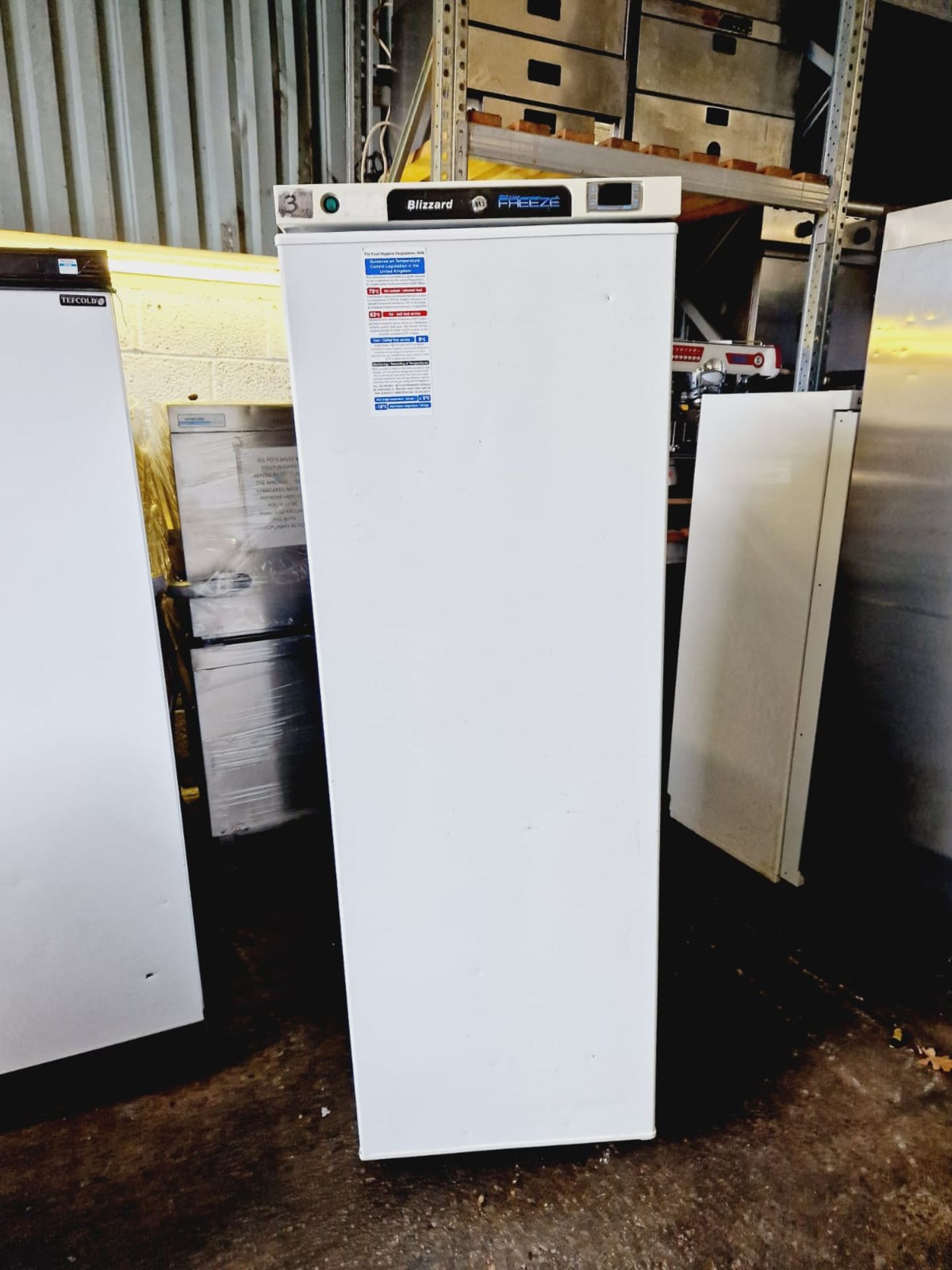 BILLIZARD UPRIGHT FREEZER L400WH