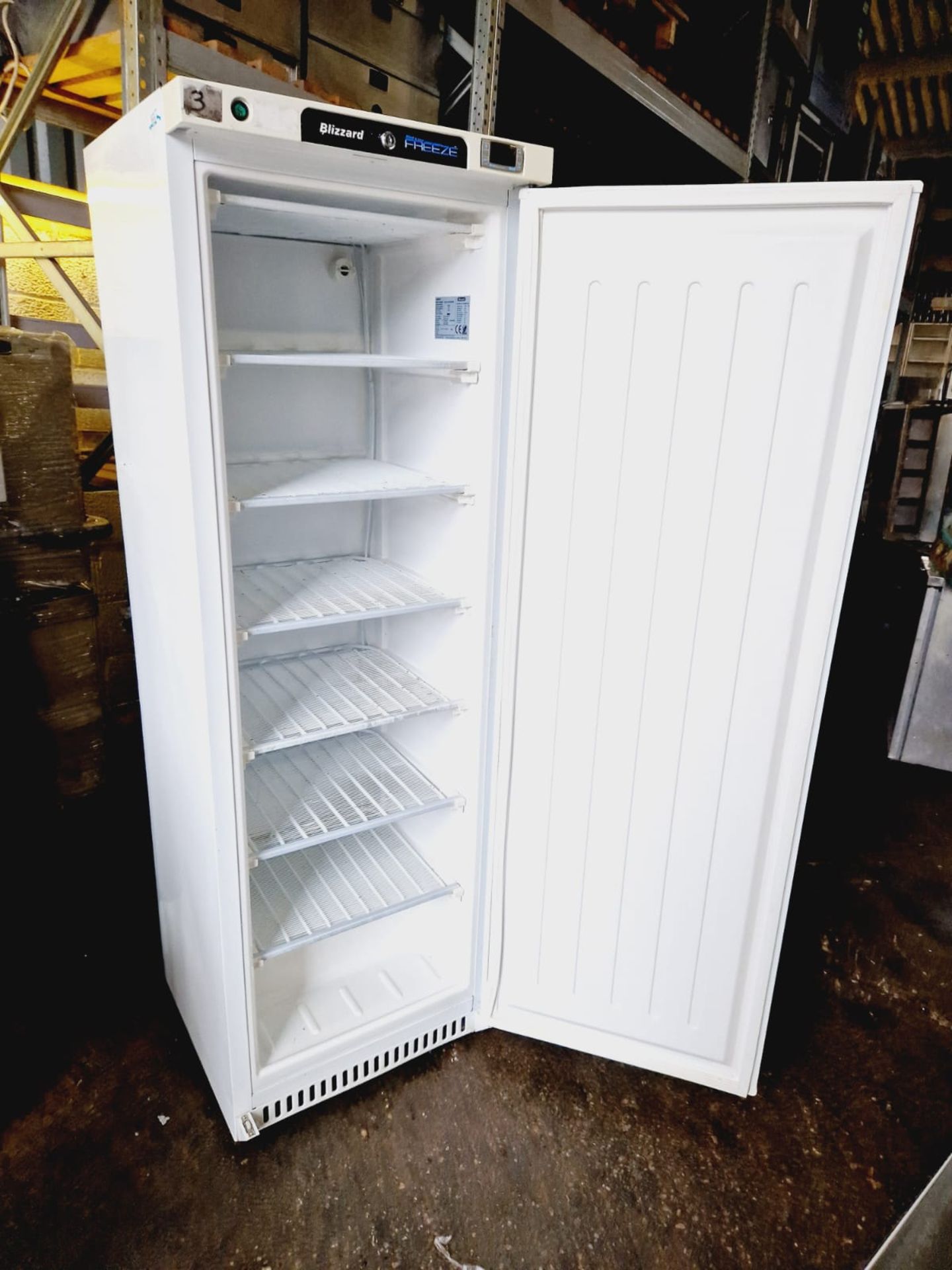 BILLIZARD UPRIGHT FREEZER L400WH - Image 3 of 3