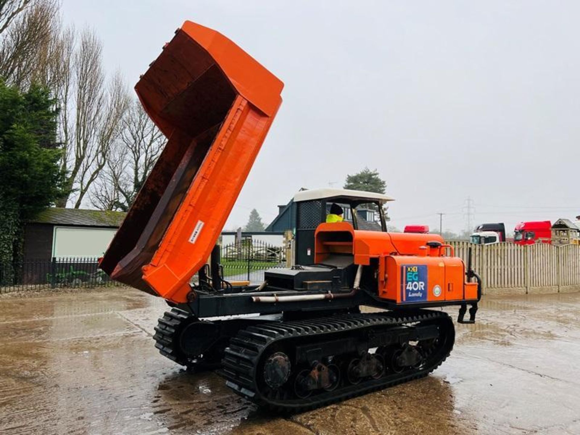 HITACHI EG40R LANDY TRACKED DUMPER *360 DEGREE SLEW* C/W ROLE FRAME & CANOPY  - Image 2 of 18