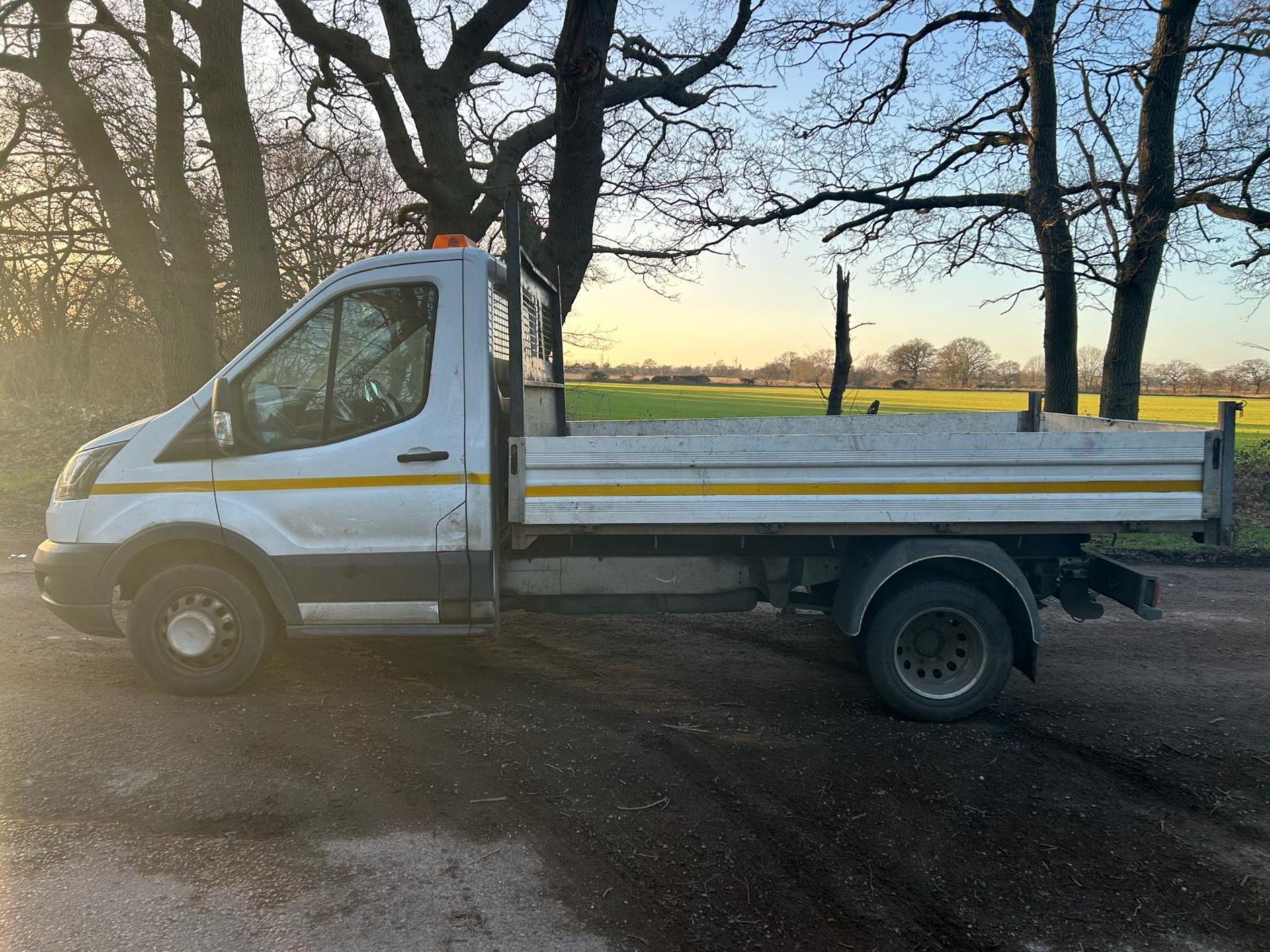 2018 18 FORD TRANSIT TIPPER - 135K MILES - EURO 6 - TWIN REAR WHEEL. - Image 5 of 13