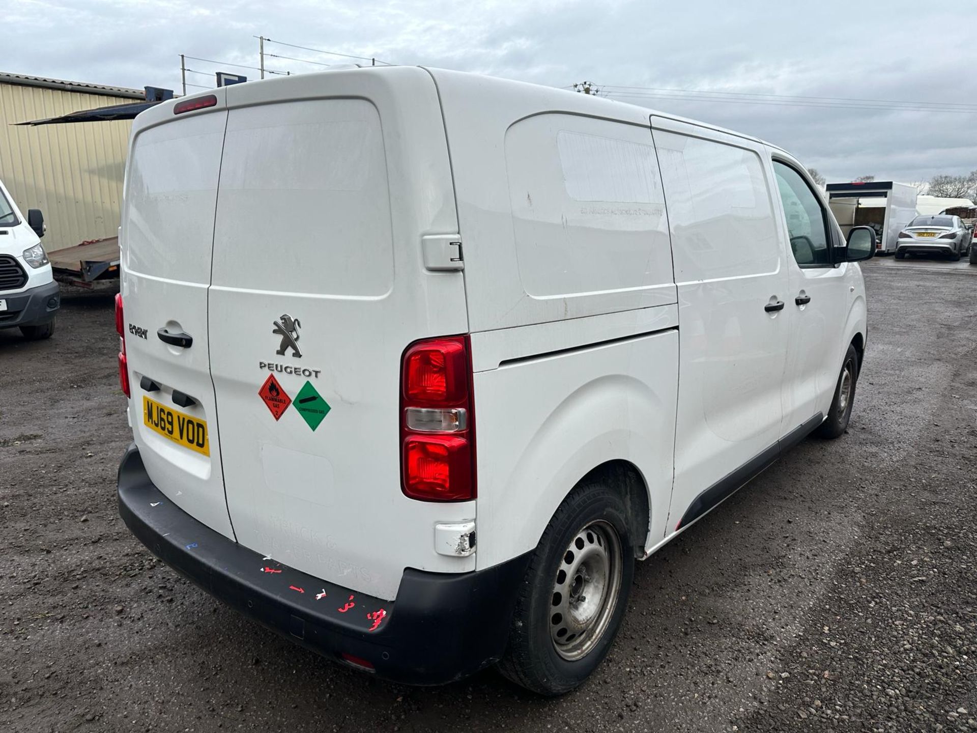 2019 69 PEUGEOT EXPERT PANEL VAN - 140K MILES - AIR CON - PLY LINED - Image 6 of 10
