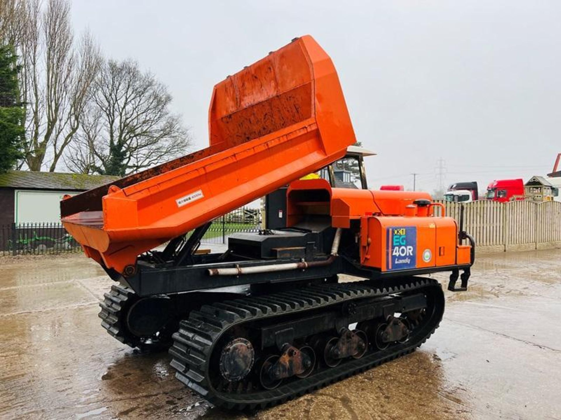 HITACHI EG40R LANDY TRACKED DUMPER *360 DEGREE SLEW* C/W ROLE FRAME & CANOPY  - Image 3 of 18