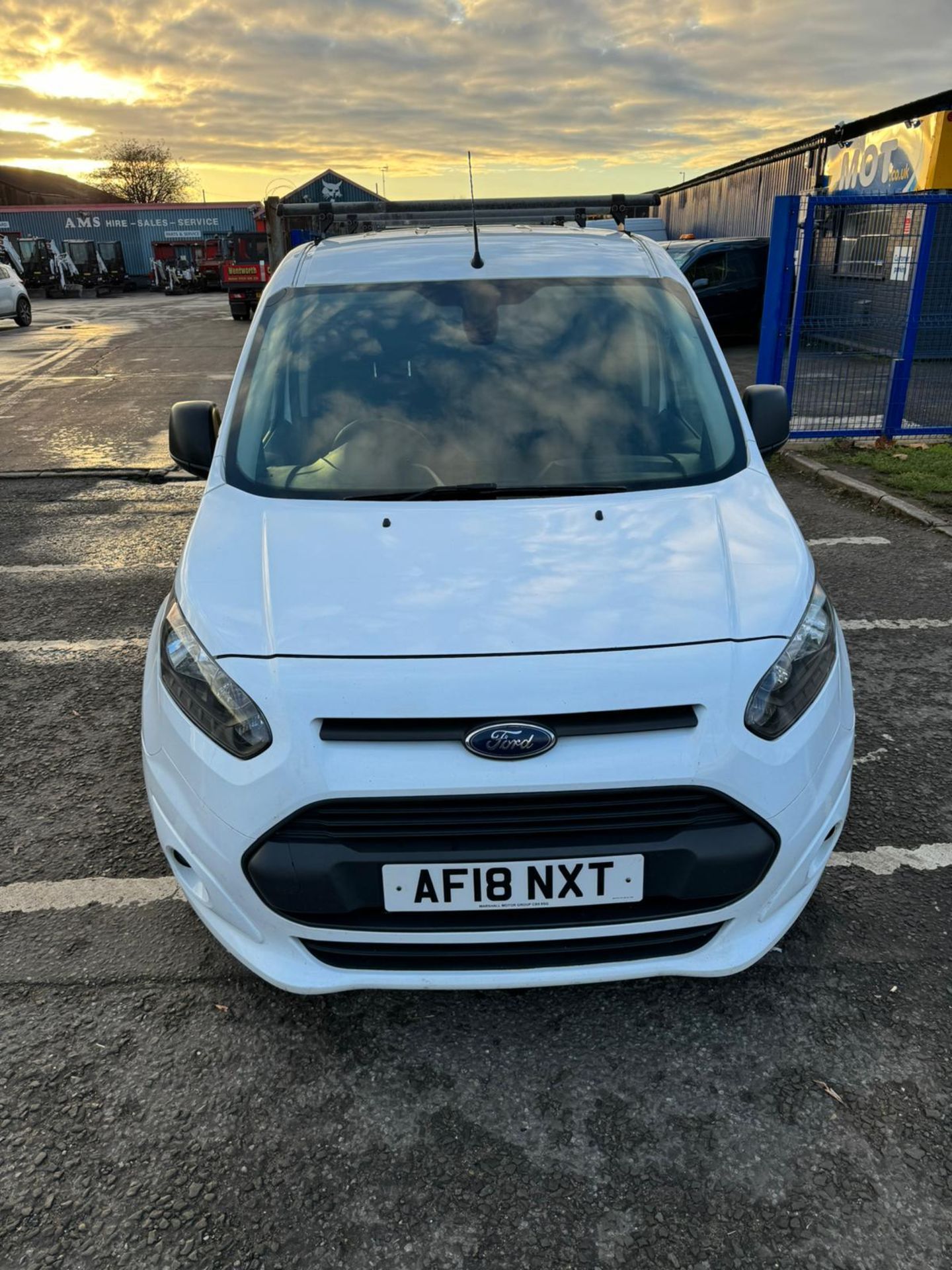 2018 18 FORD TRANSIT CONNECT TREND PAENL VAN - 128K MILES - EURO 6 - 3 SEATS - LWB - ROOF RACK. - Image 7 of 11