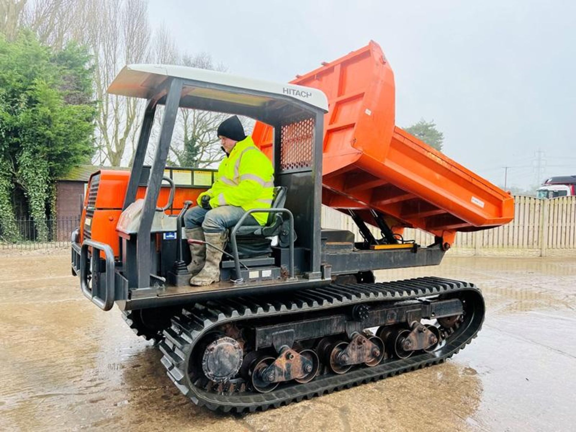 HITACHI EG40R LANDY TRACKED DUMPER *360 DEGREE SLEW* C/W ROLE FRAME & CANOPY  - Image 14 of 18