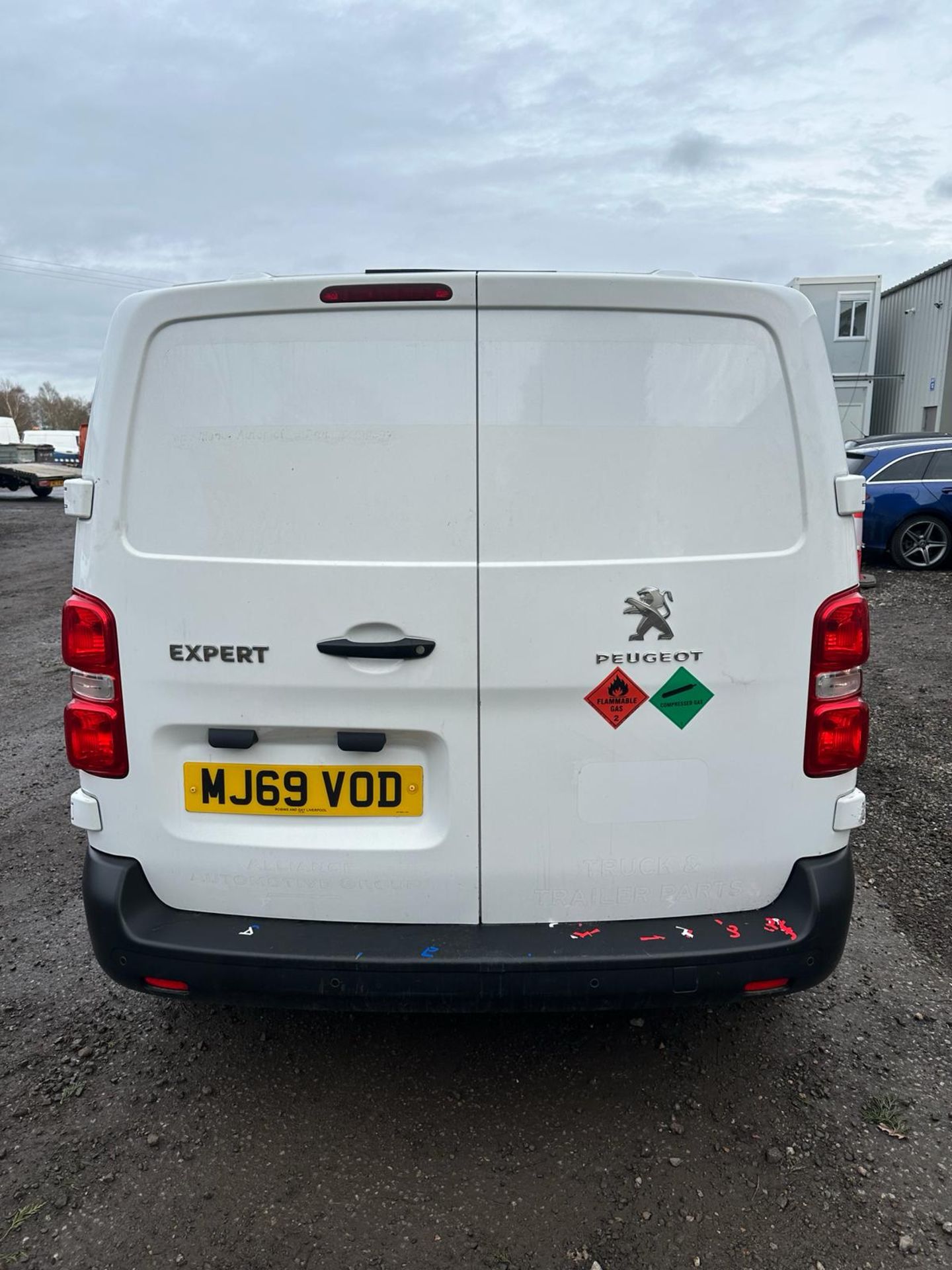 2019 69 PEUGEOT EXPERT PANEL VAN - 140K MILES - AIR CON - PLY LINED - Image 8 of 10