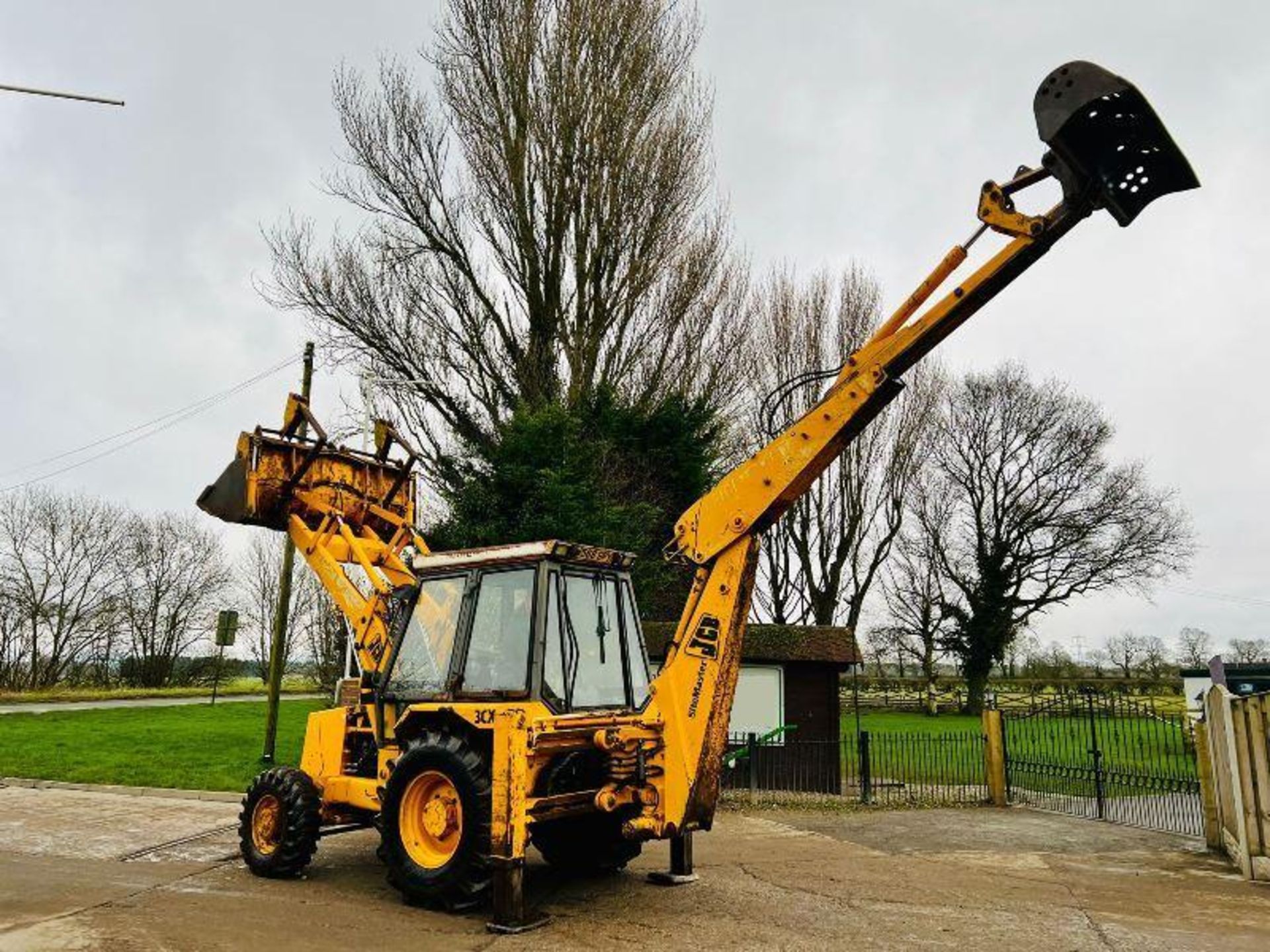 JCB 3CX PROJECT 7 4WD BACKHOE DIGGER C/W PROJECT 8 BACK END - Image 13 of 16