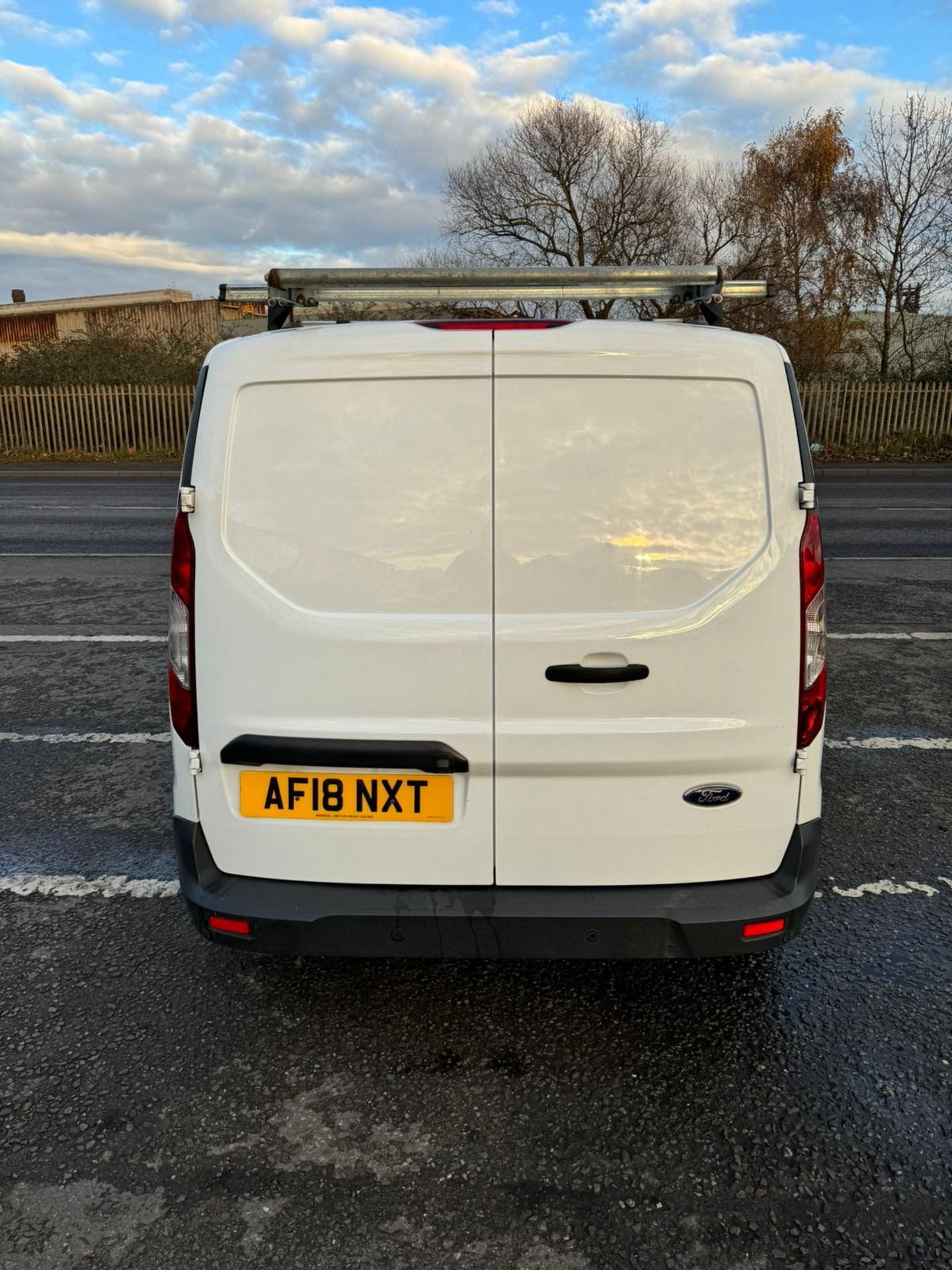 2018 18 FORD TRANSIT CONNECT TREND PAENL VAN - 128K MILES - EURO 6 - 3 SEATS - LWB - ROOF RACK. - Image 3 of 11