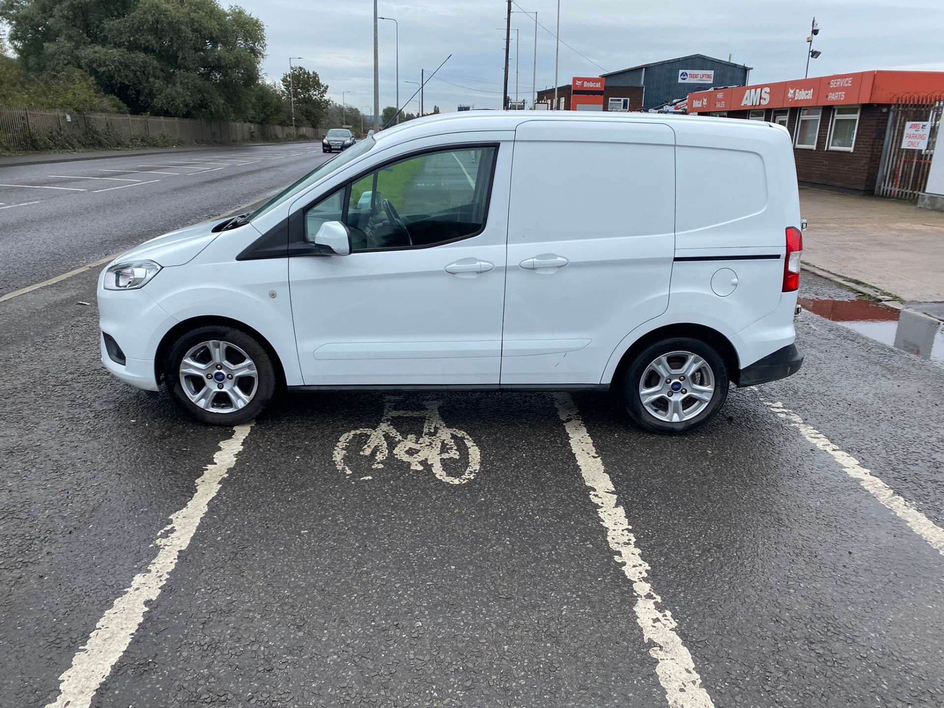 2019 19 FORD TRANSIT COURIER LIMITED PANEL VAN - ALLOY WHEELS - AIR CON - EURO 6. - Bild 4 aus 10