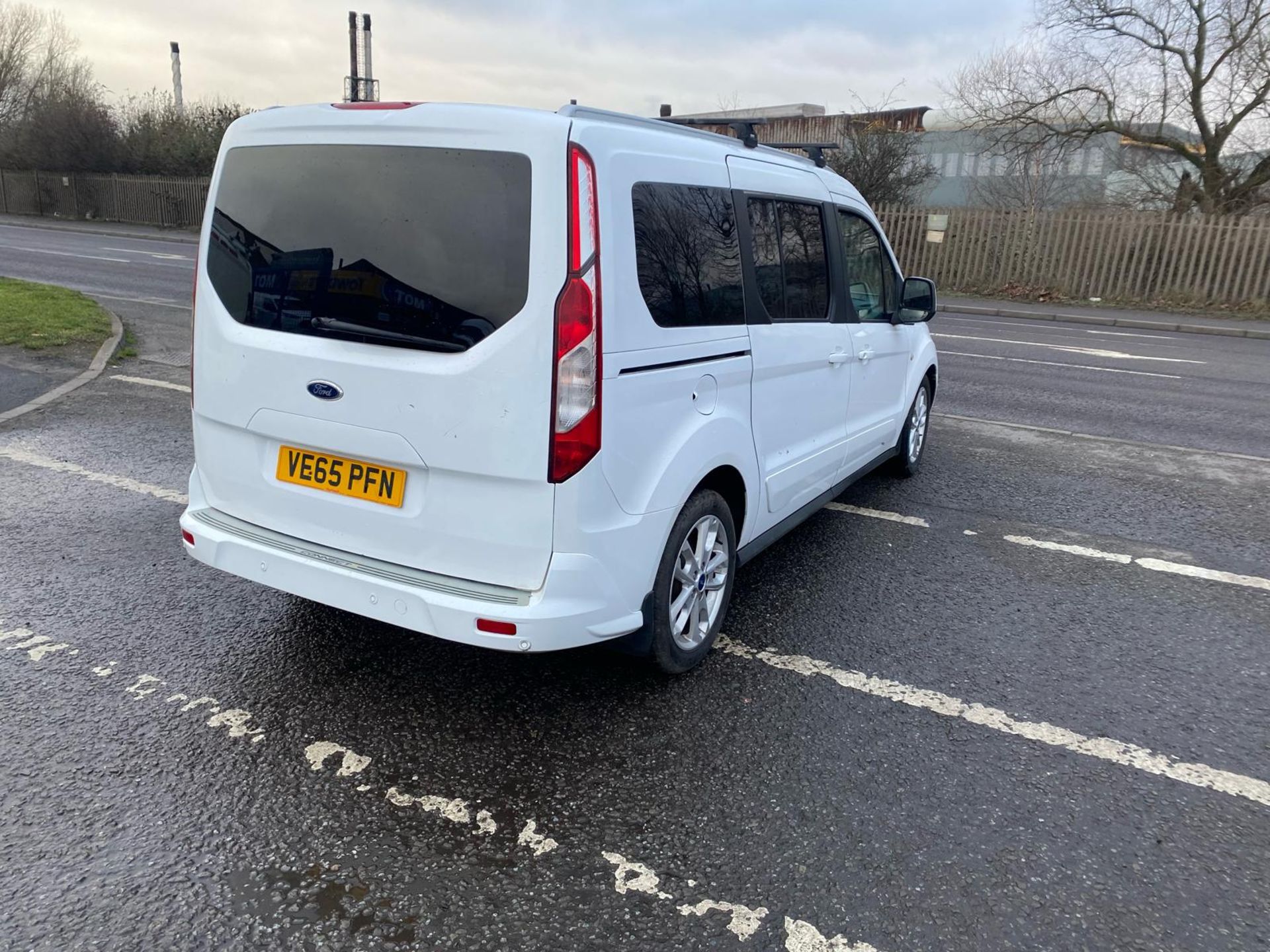 2015 65 FORD TRANSIT CONNECT TITANIUM TOURNEO MINIBUS - 82K MILES - AIR CON - ALLOY WHEELS - Image 11 of 15