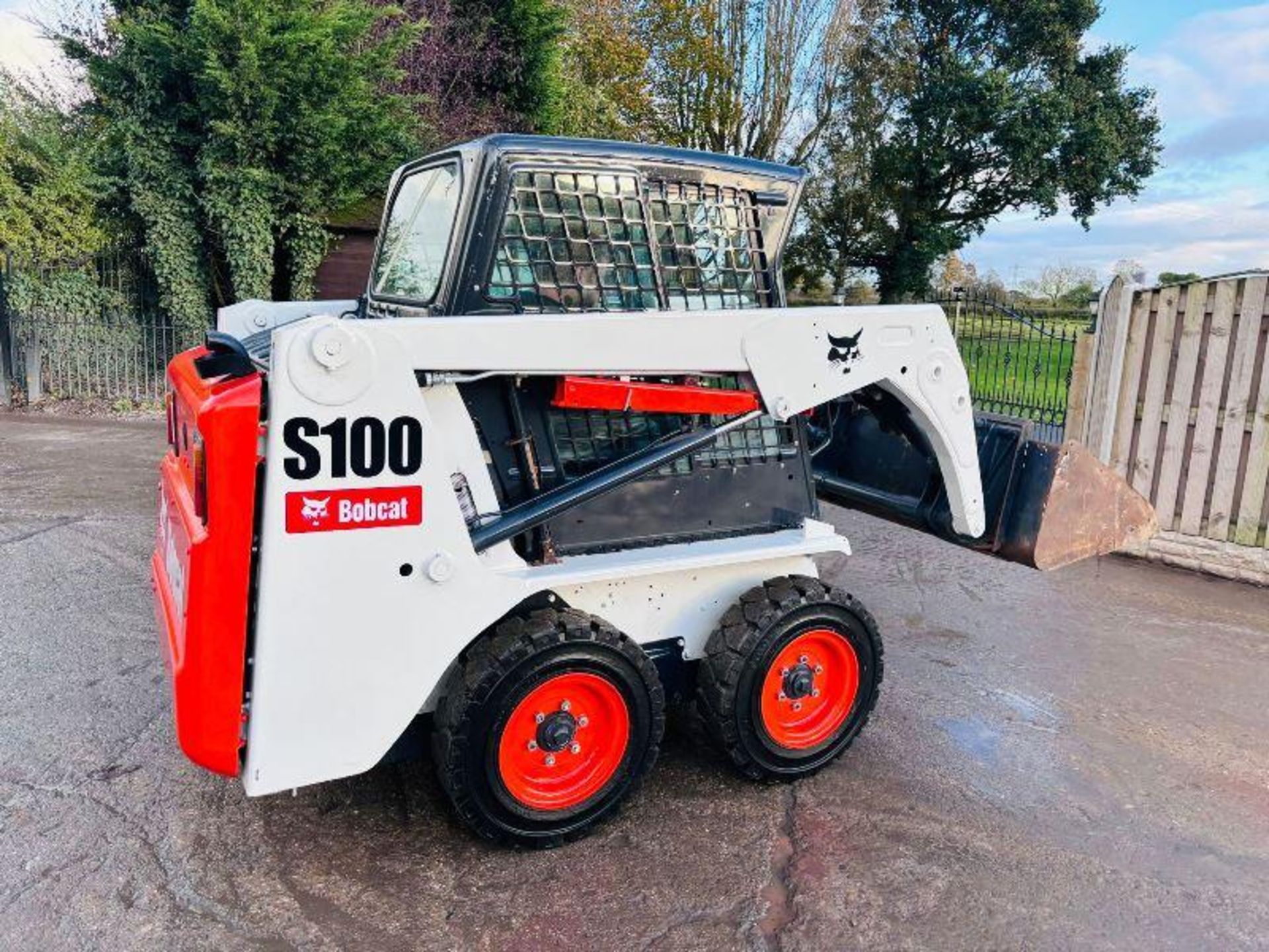 BOBCAT S100 SKIDSTEER *YEAR 2014, 1294 HOURS* C/W BUCKET - Image 6 of 15