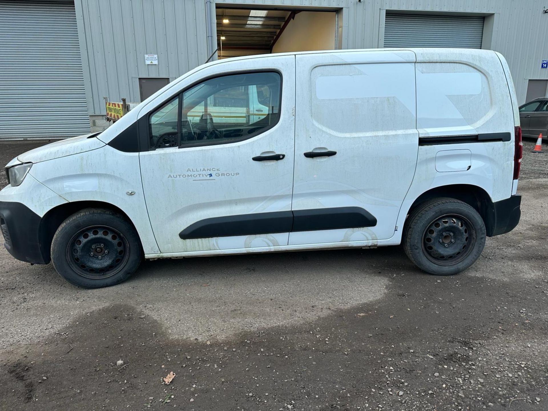 2019 69 PEUGEOT PARTNER PANEL VAN - 130K MILES - 3 SEATS - AIR CON - 1 KEY - Image 8 of 9