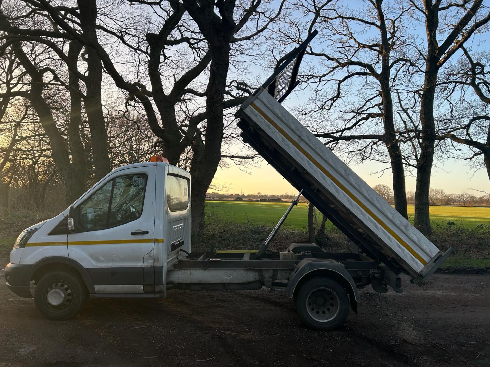 2018 18 FORD TRANSIT TIPPER - 135K MILES - EURO 6 - TWIN REAR WHEEL. - Image 4 of 13