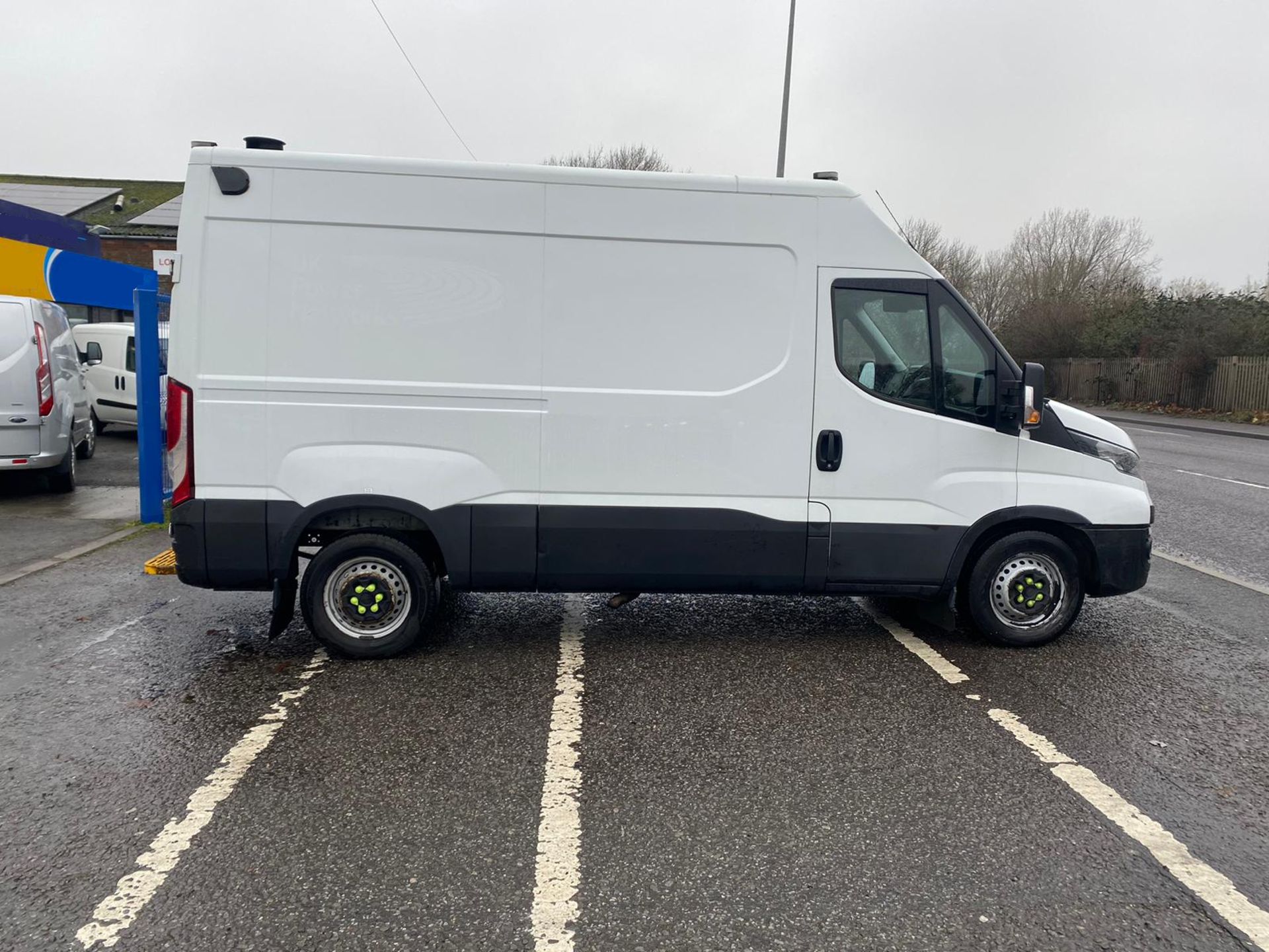 2017 67 IVECO DAILY MWB PANEL VAN - 145K MILES - Bild 8 aus 10