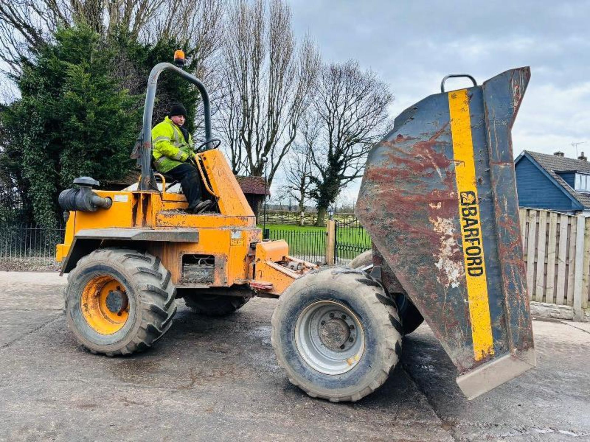 BARFORD SK10000 4WD DUMPER C/W ROLE BAR  - Image 9 of 18