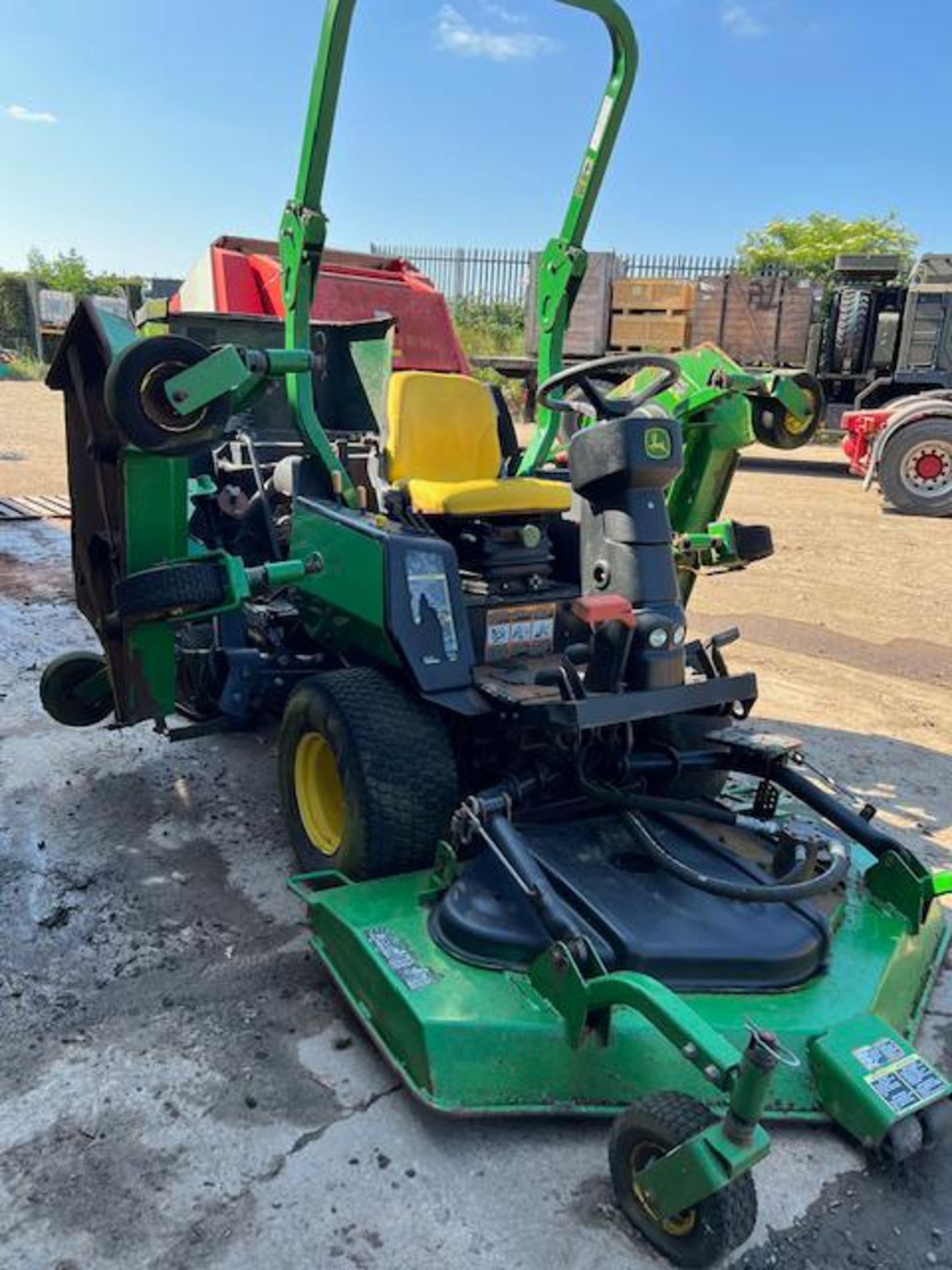 2002 JOHN DEERE 1600 TURBO RIDE ON MOWER - SOLD AS SEEN