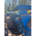 WEST 1600 SIDE MUCK SPREADER