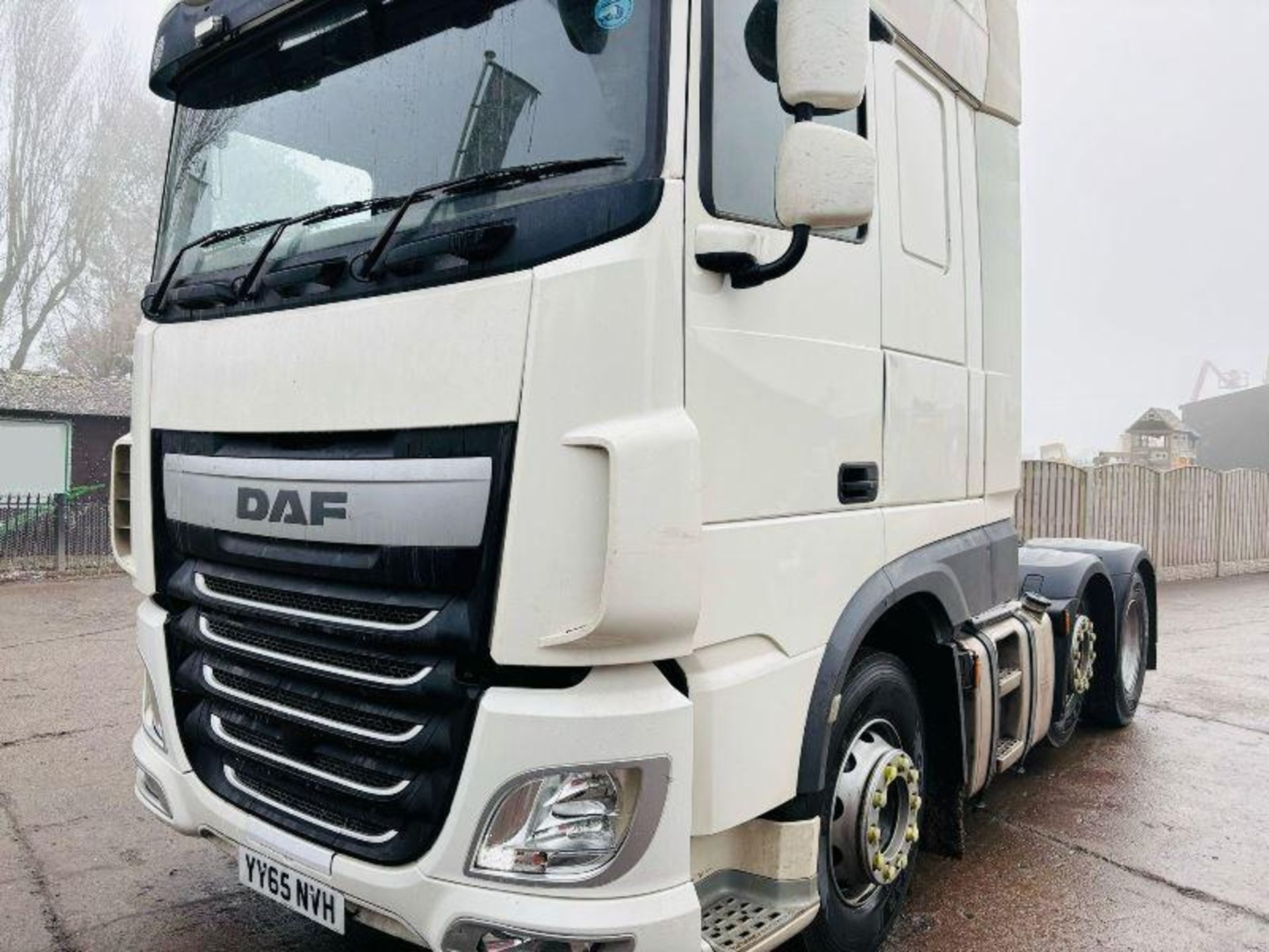 DAF XF510 6X2 TRACTOR UNIT *YEAR 2016, MOT'D TILL APRIL 2024* - READING 700328 KMS - Bild 17 aus 18