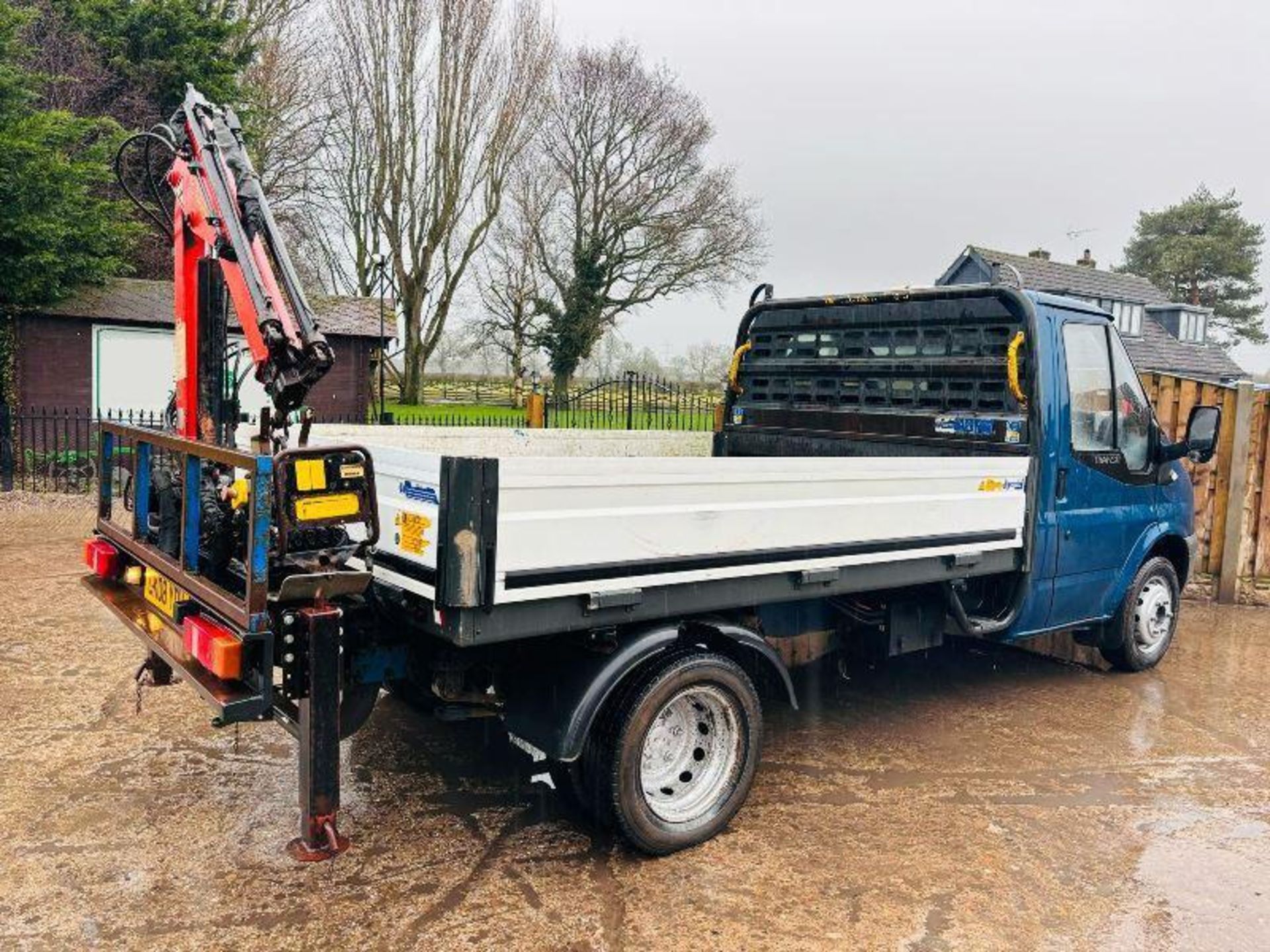 FORD TRANSIT 4X2 PICK UP C/W PALFINGER PC2300 CRANE  - Image 7 of 18