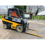 JCB TLT30D 4WD TELETRUCK C/W PALLET TINES 