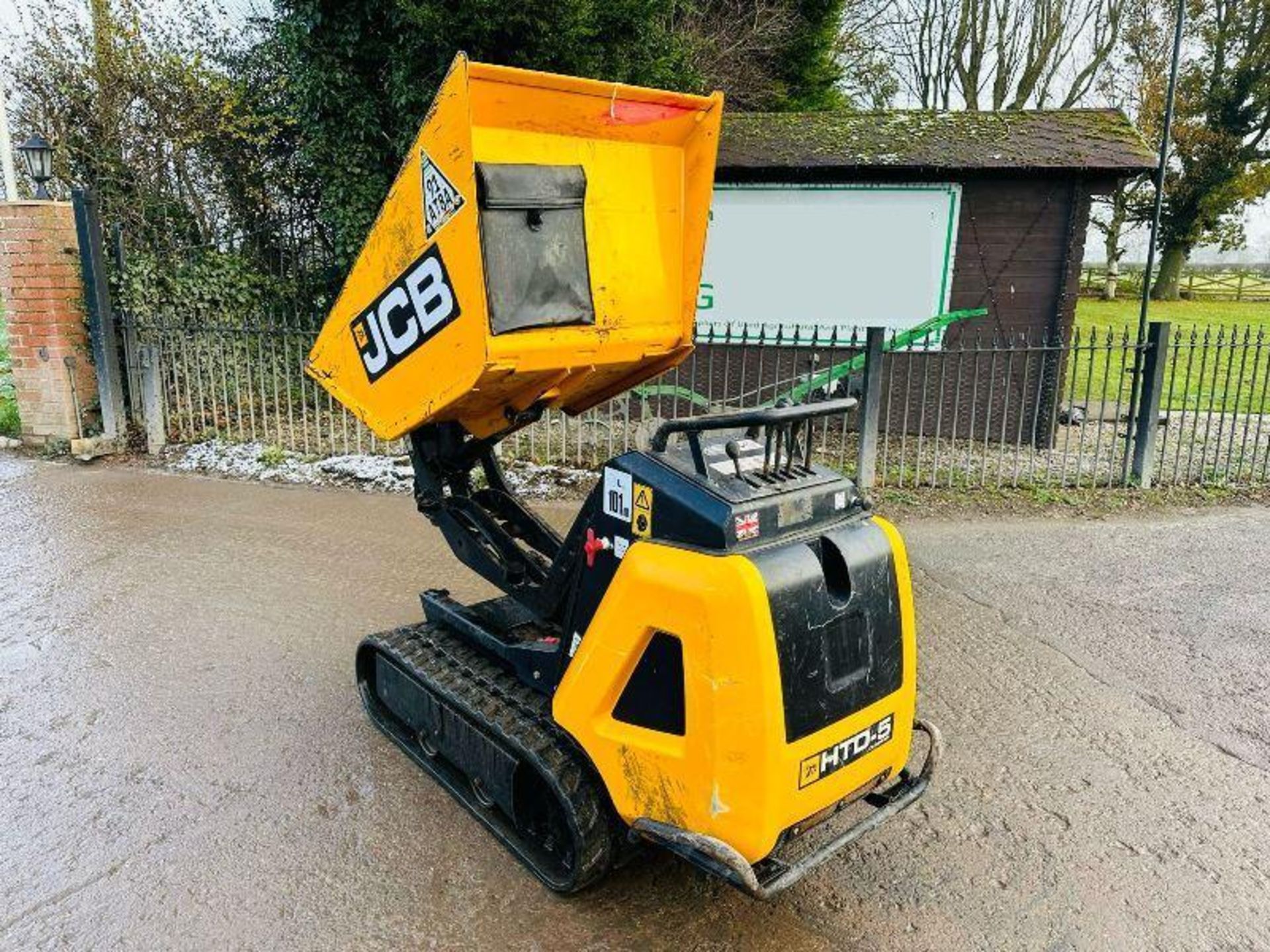 JCB HTD-5 TRACKED HIGH TIP PEDESTRIAN DUMPER *YEAR 2018* - Image 5 of 16