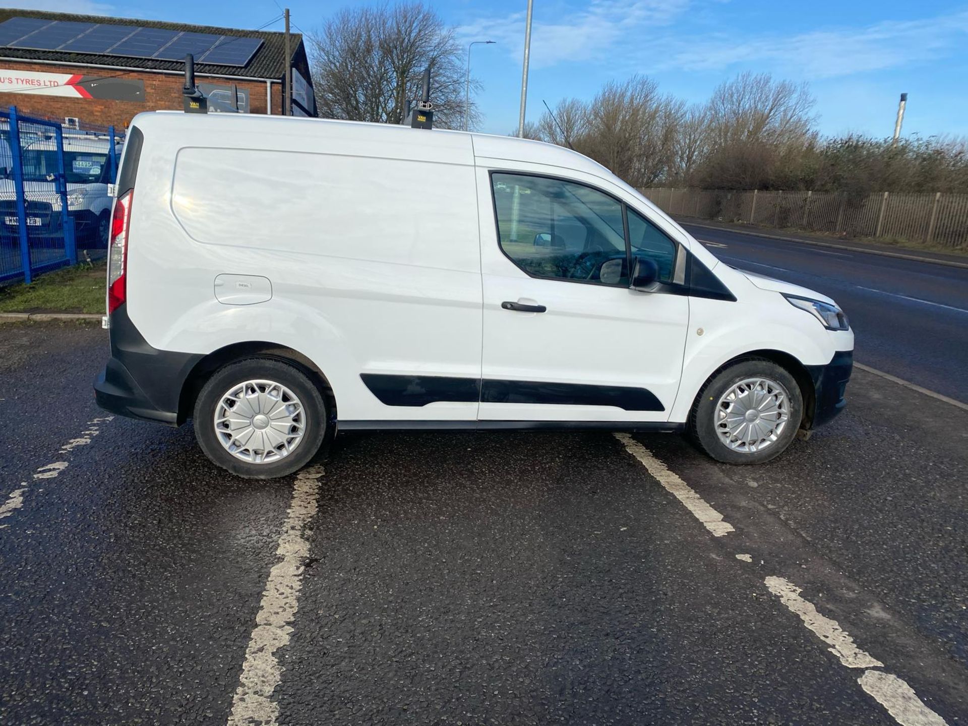 2019 19 FORD TRANSIT CONNECT PANEL VAN - 67K MILES - EURO 6 - PLY LINED - Image 9 of 12