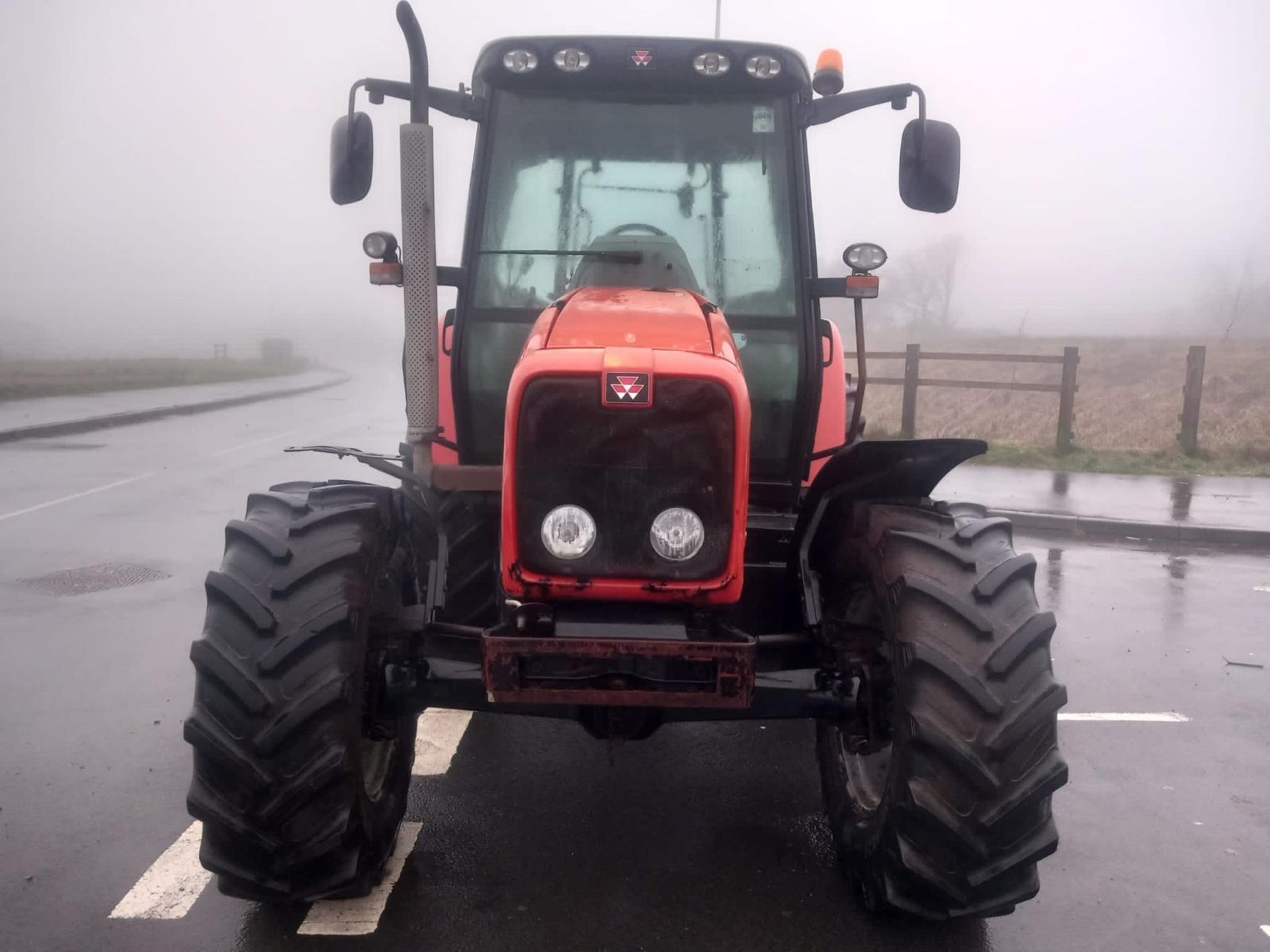 2008 MASSEY FERGUSON 5455 TRACTOR - OVER 10000 HOURS - IN WORKING ORDER - Bild 4 aus 8