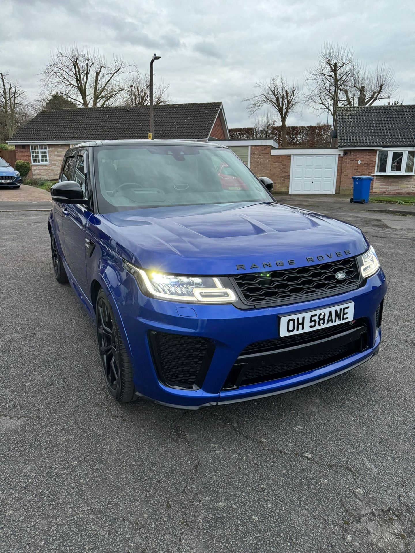2018 18 RANGE ROVER SVR - 62K MILES WITH FULL LAND ROVER HISTORY - EXTREMELY CLEAN EXAMPLE