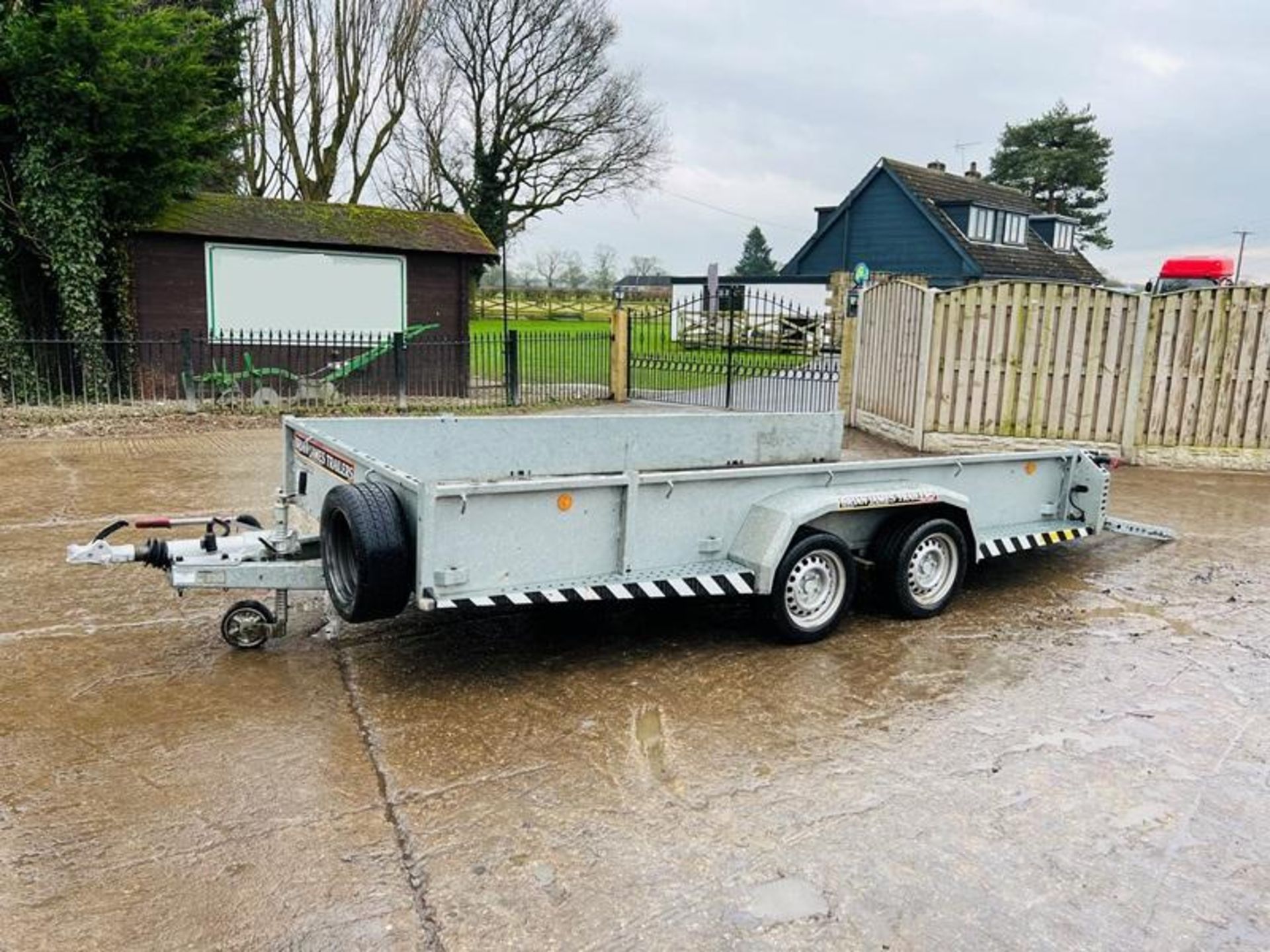 BRIAN JAMES TWIN AXLE CARGO SHIFTER TRAILER C/W DROP DOWN LOADING RAMP - Bild 9 aus 10