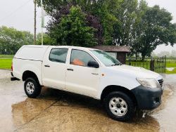 TOYOTA HILUX 2.5L DOUBLE CAB PICK UP *YEAR 2012* C/W CANOPY