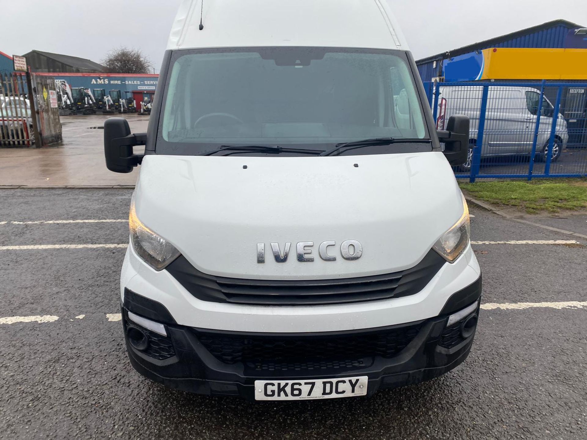 2017 67 IVECO DAILY MWB PANEL VAN - 145K MILES - Bild 2 aus 10