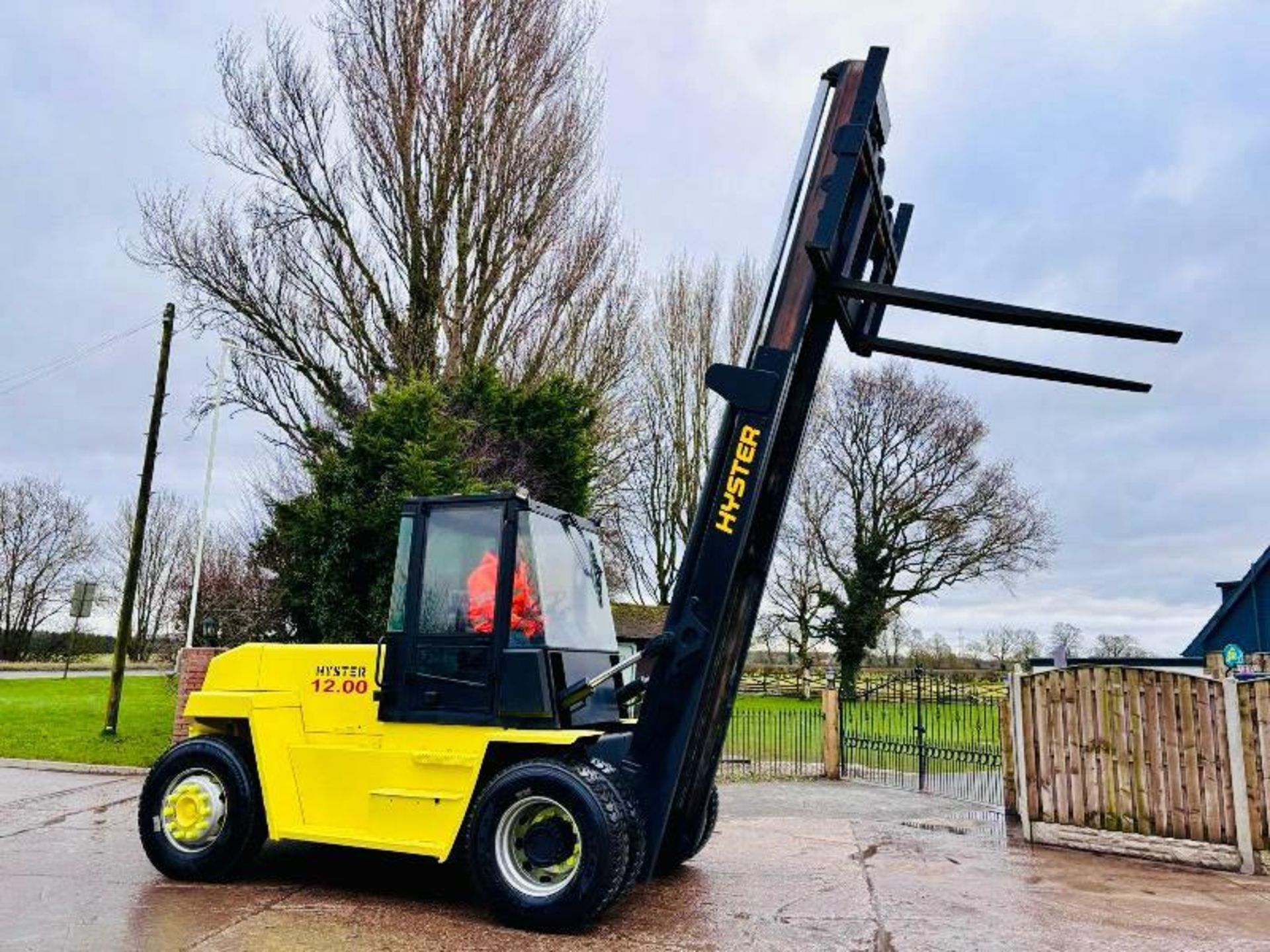 HYSTER H12.00 DIESEL FORKLIFT *12 TON LIFT* C/W PALLET TINES  - Bild 16 aus 17