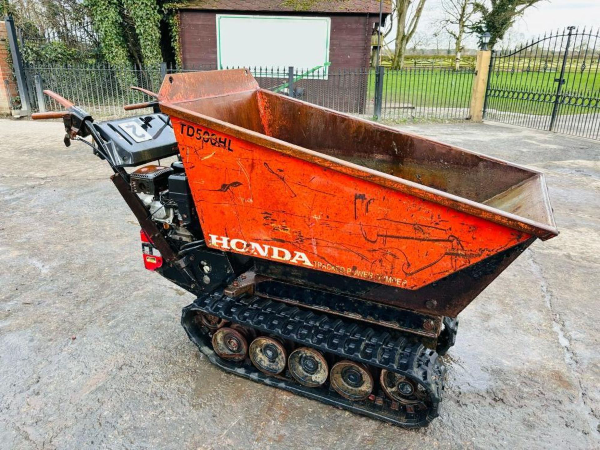 HONDA TD500HL HIGH TIP TRACKED PEDESTRIAN DUMPER 