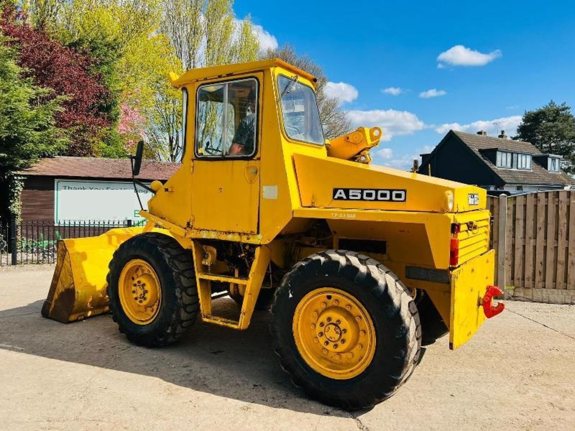 MUIR HILL A5000 4WD LOADING SHOVEL C/W PERKINS ENGINE & 4 WHEEL STEER - Image 2 of 15