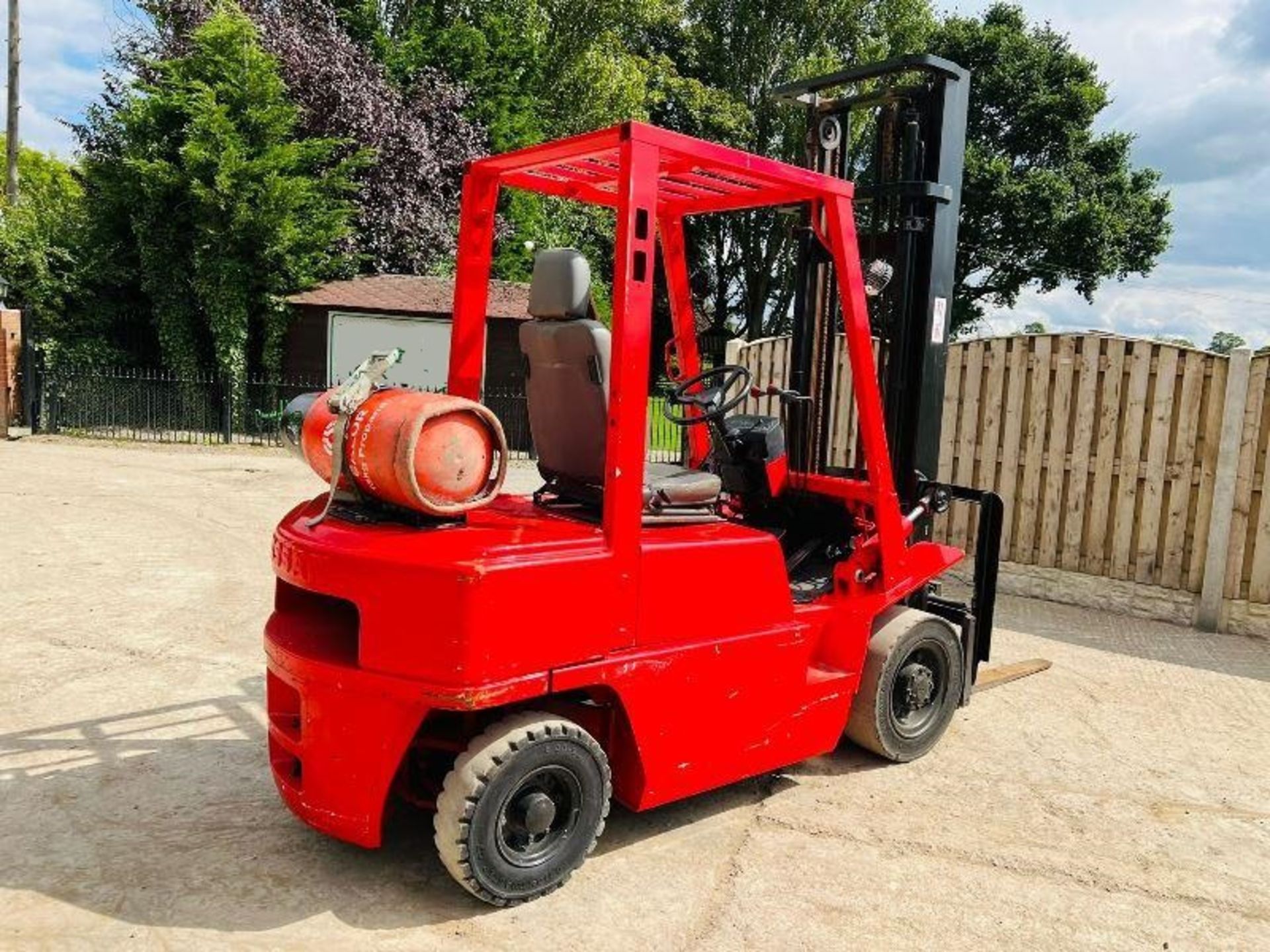 NISSAN FORKLIFT C/W SIDE SHIFT & 2 STAGE MAST - Bild 6 aus 9