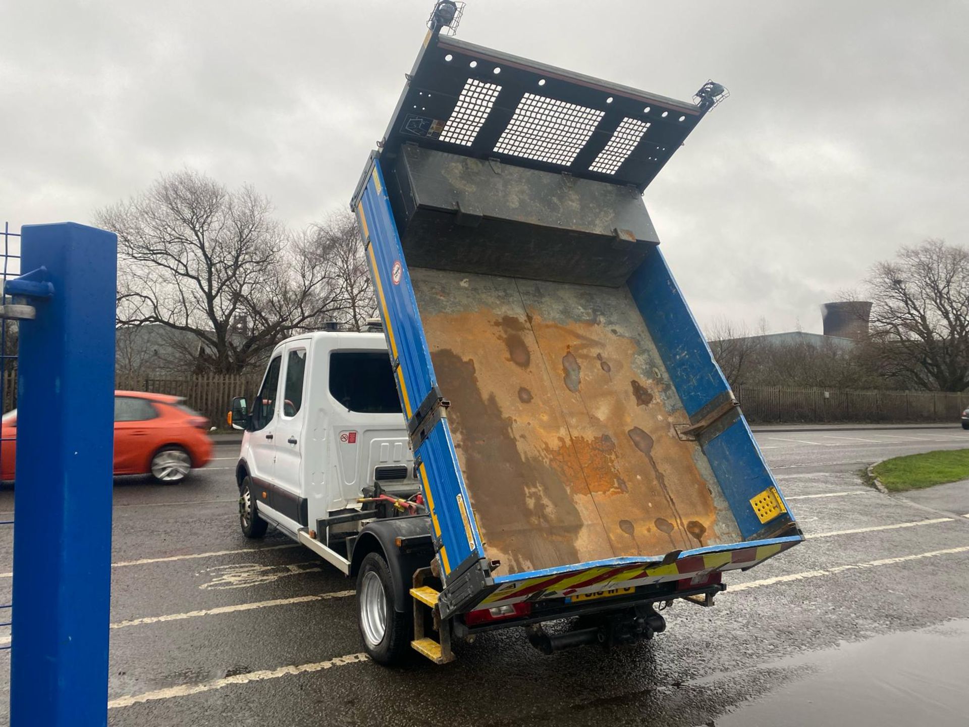 2018 18 FORD TRANSIT 470 TIPPER - 90K MILES - 4.7 TON GROSS - 3 SEATS - RARE TIPPER - TOWBAR. - Image 14 of 15