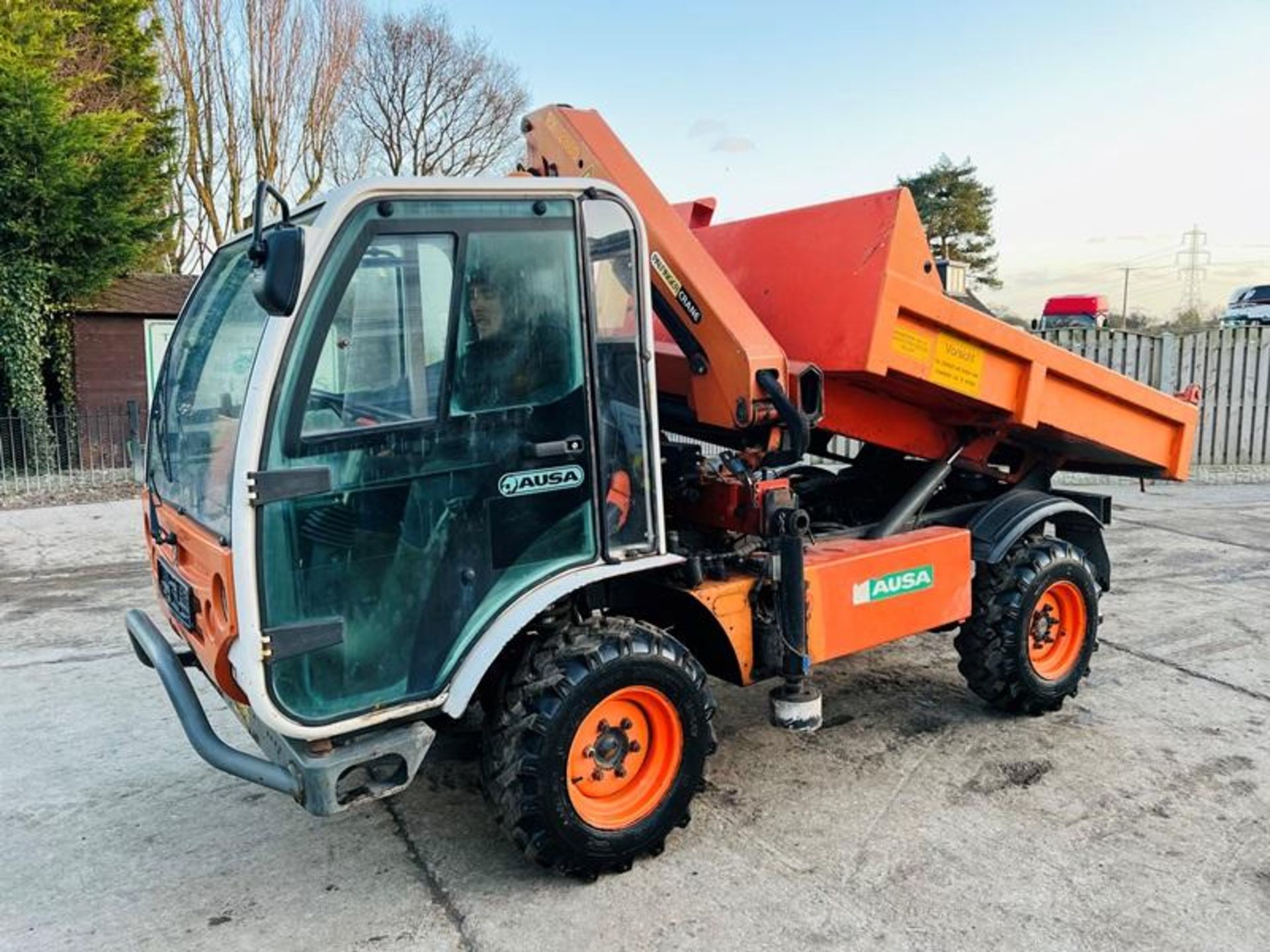 AUSA 4WD TIPPER UTILITY VEHICLE C/W PALFINGER PK2800 REMOTE CONTROL CRANE - Image 15 of 19