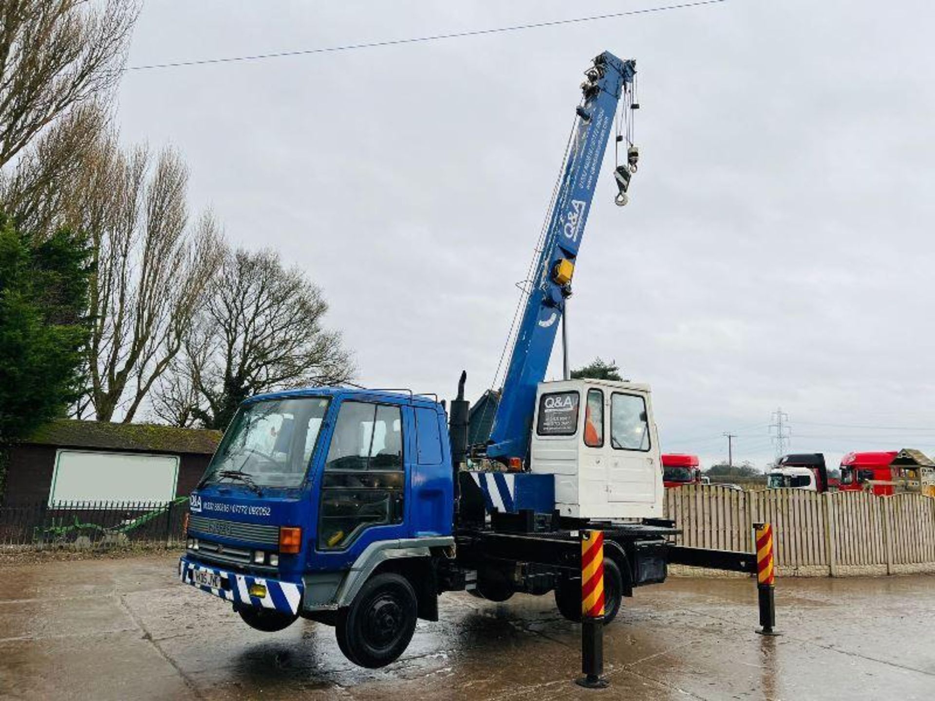 ISUZU 4X2 LORRY C/W KATO NK-70M CRANE *22 METER REACH* - Bild 2 aus 19