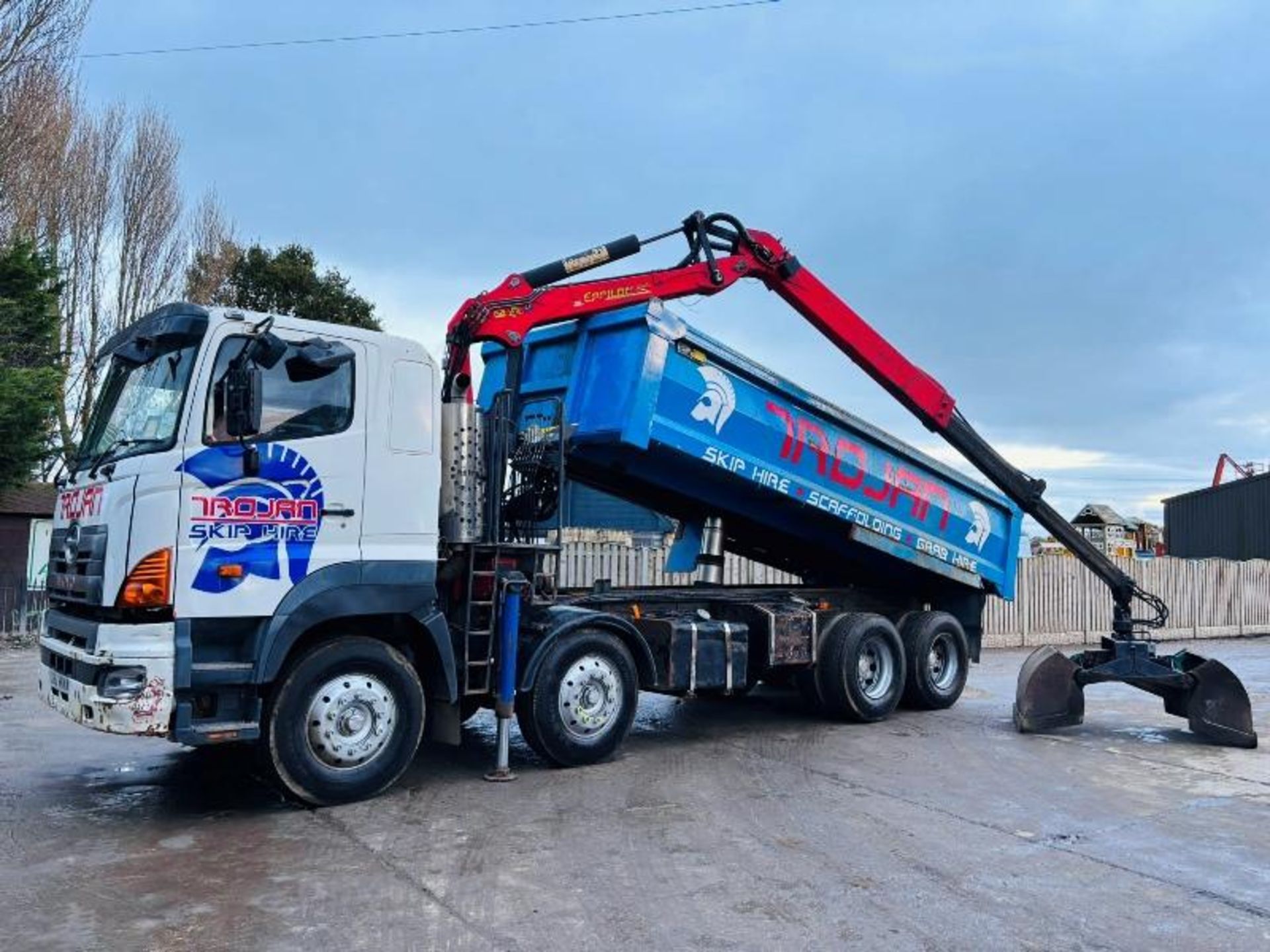 HINO FY1EUP 8X4 DOUBLE DRIVE TIPPER C/W MANUAL GEAR BOX, CRANE & GRAB